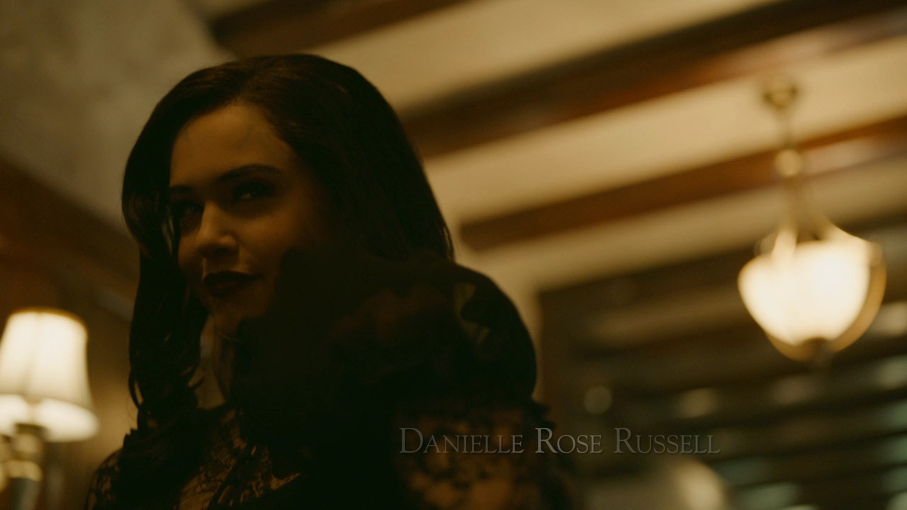 VampireDiariesWorld-dot-nl-Legacies2x15LifeWasSoMuchEasierWhenIOnlyCaredAboutMyself0134.jpg