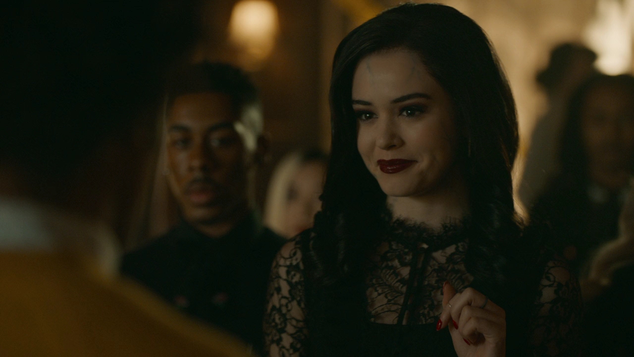 VampireDiariesWorld-dot-nl-Legacies2x15LifeWasSoMuchEasierWhenIOnlyCaredAboutMyself0148.jpg