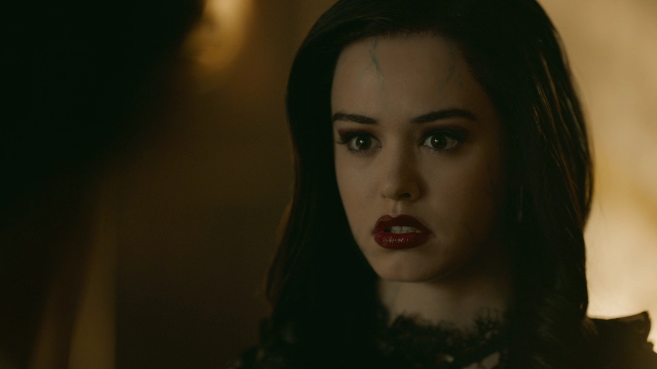 VampireDiariesWorld-dot-nl-Legacies2x15LifeWasSoMuchEasierWhenIOnlyCaredAboutMyself0174.jpg