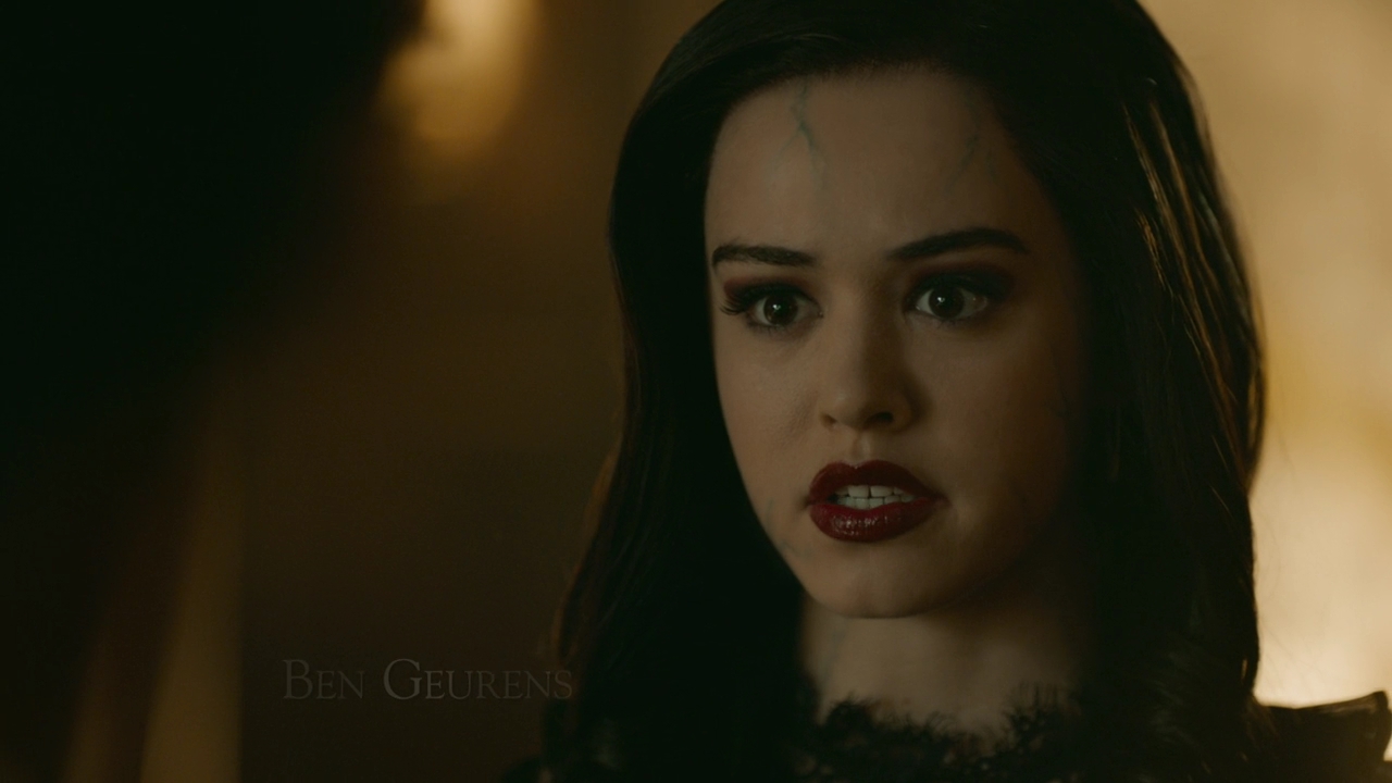 VampireDiariesWorld-dot-nl-Legacies2x15LifeWasSoMuchEasierWhenIOnlyCaredAboutMyself0177.jpg