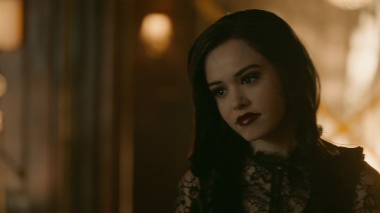 VampireDiariesWorld-dot-nl-Legacies2x15LifeWasSoMuchEasierWhenIOnlyCaredAboutMyself0192.jpg
