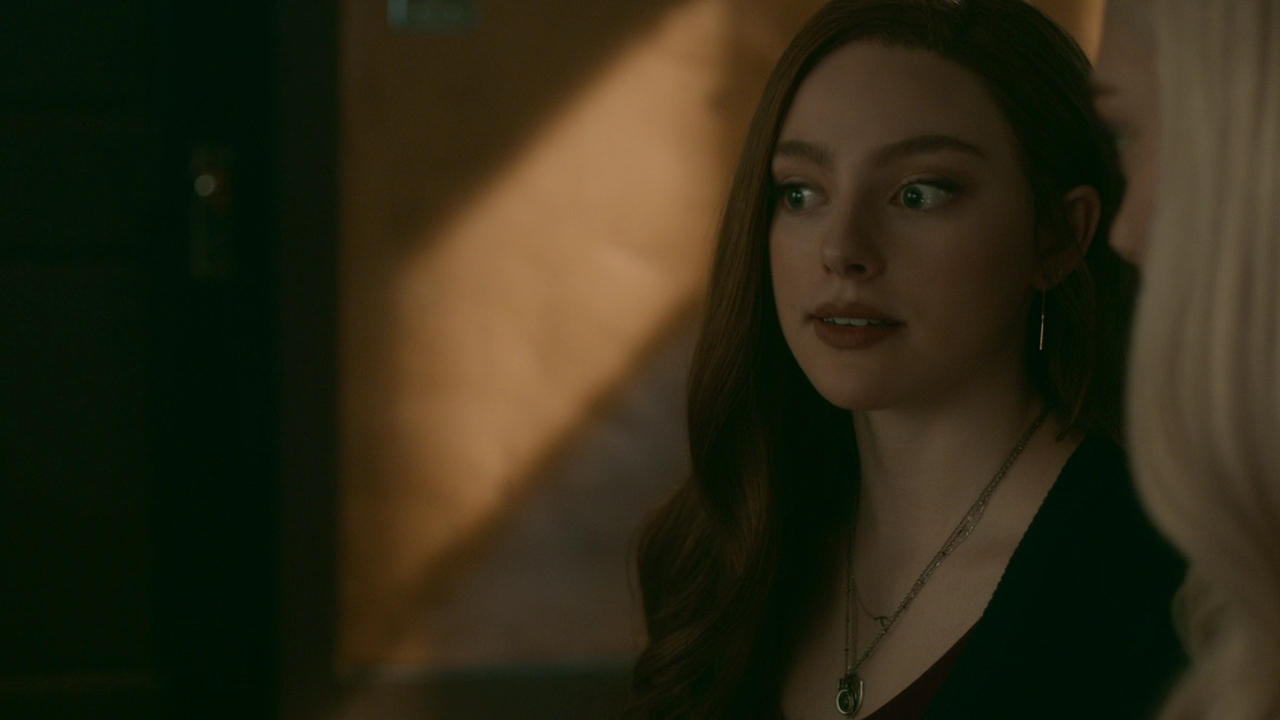 VampireDiariesWorld-dot-nl-Legacies2x15LifeWasSoMuchEasierWhenIOnlyCaredAboutMyself0378.jpg