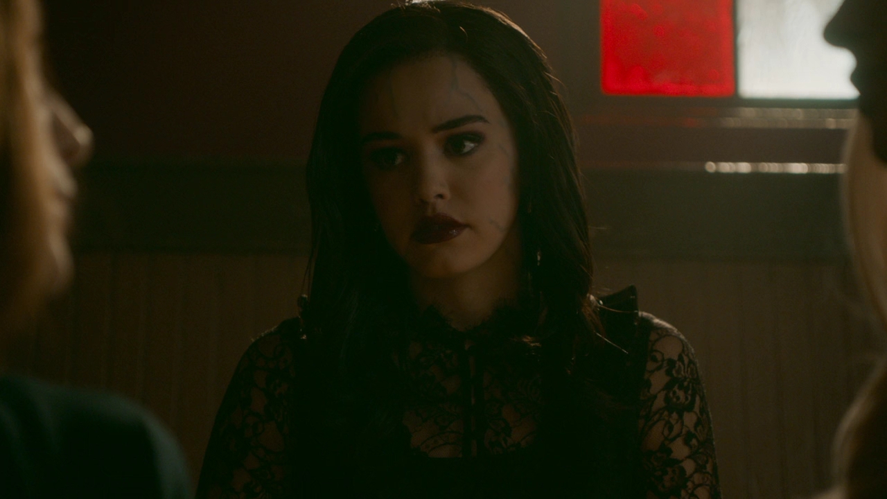 VampireDiariesWorld-dot-nl-Legacies2x15LifeWasSoMuchEasierWhenIOnlyCaredAboutMyself0390.jpg