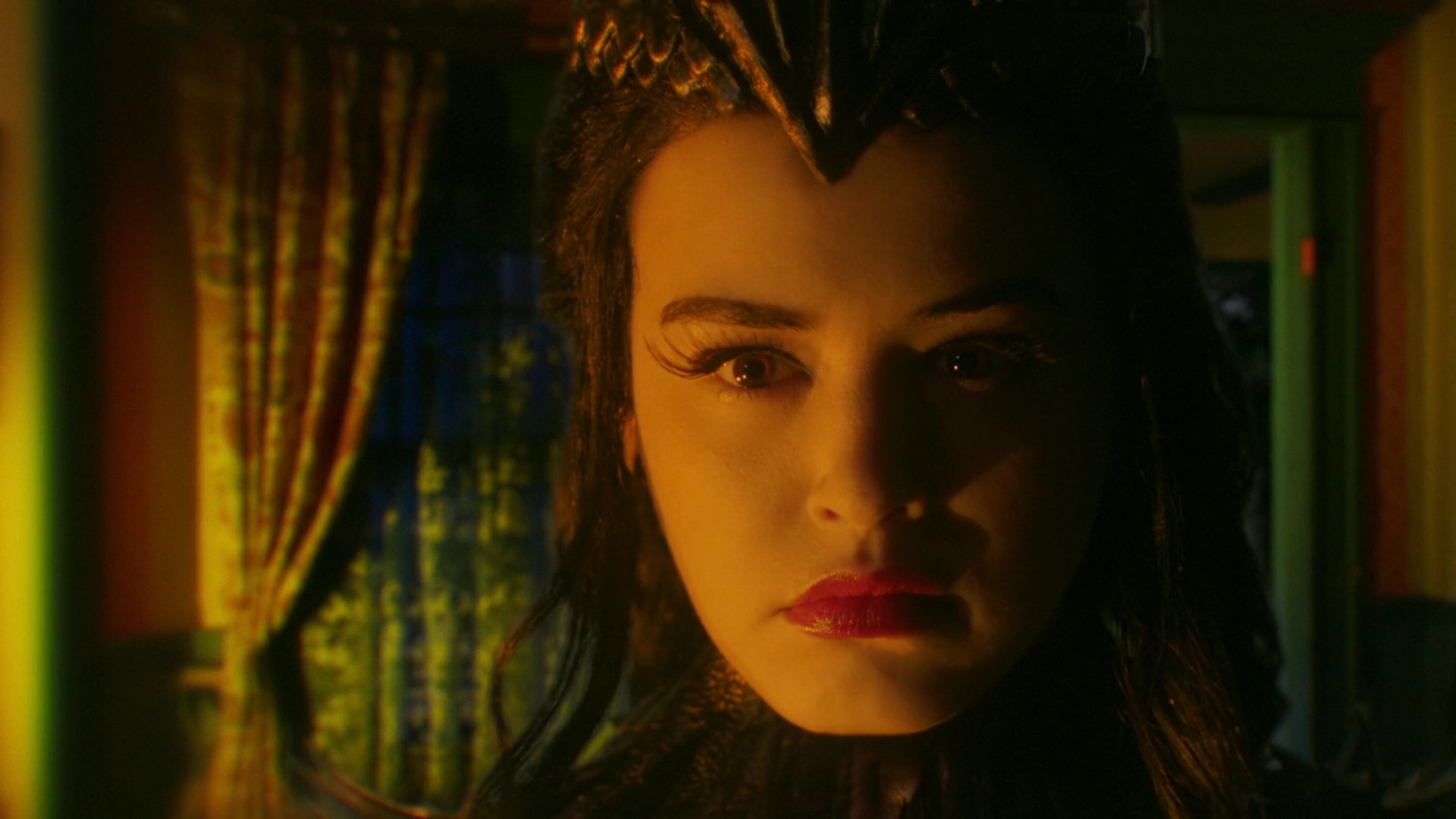 VampireDiariesWorld-dot-nl-Legacies2x16FacingDarknessIsKindaMyThing2004.jpg VampireDiariesWorld-dot-nl-Legacies2x16FacingDarknessIsKindaMyThing2004.jpg