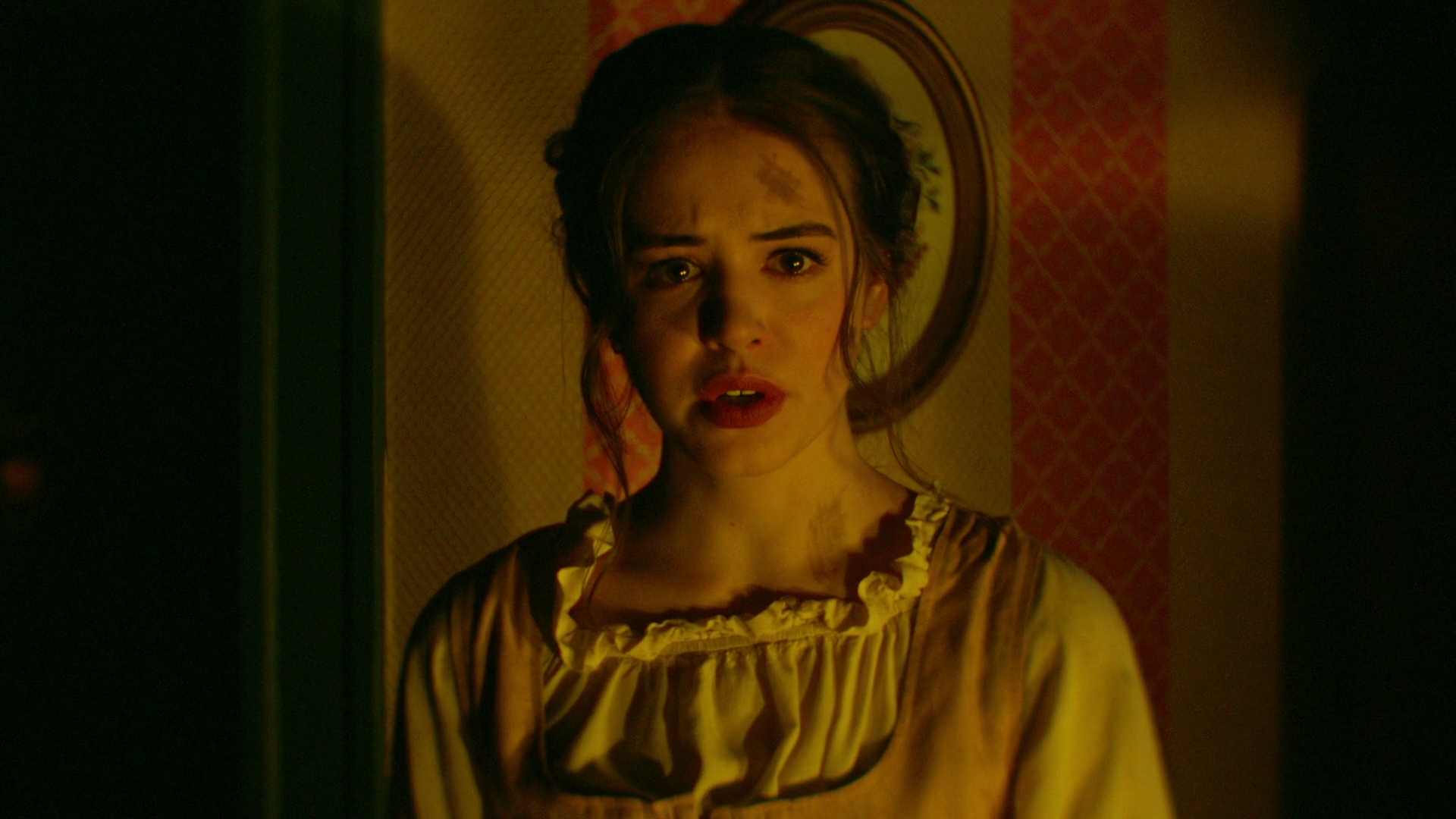 VampireDiariesWorld-dot-nl-Legacies2x16FacingDarknessIsKindaMyThing2013.jpg