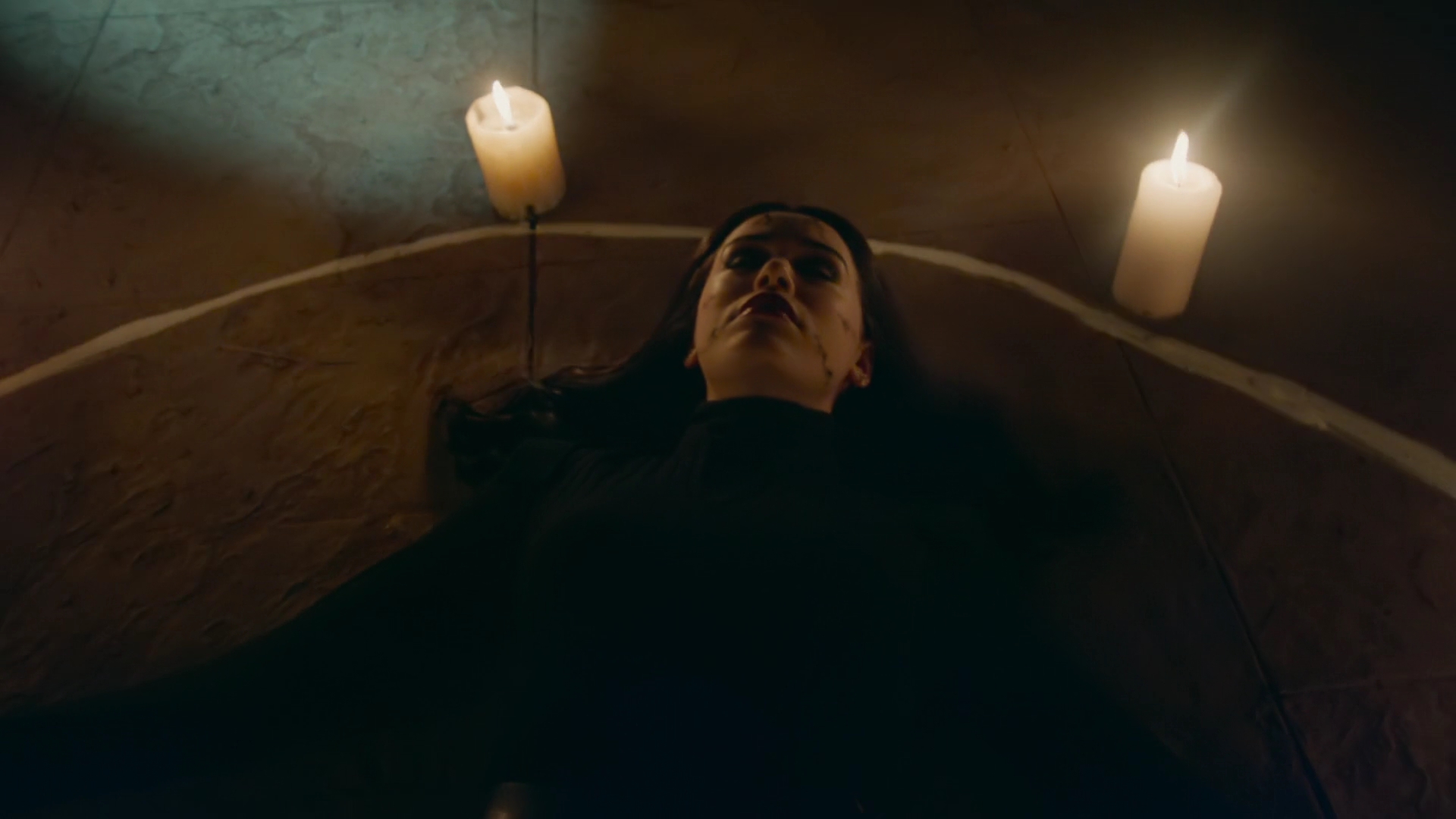 VampireDiariesWorld-dot-nl-Legacies2x16FacingDarknessIsKindaMyThing2093.jpg VampireDiariesWorld-dot-nl-Legacies2x16FacingDarknessIsKindaMyThing2093.jpg