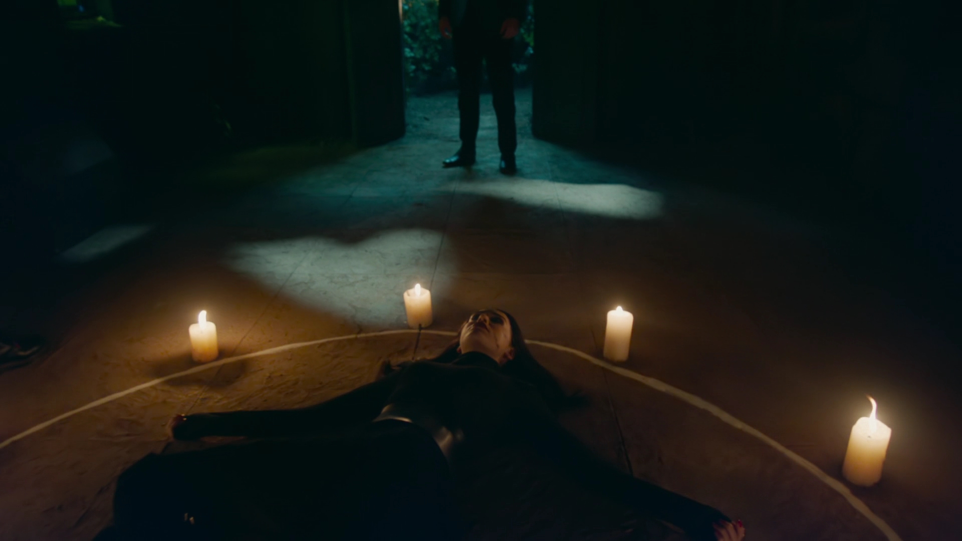 VampireDiariesWorld-dot-nl-Legacies2x16FacingDarknessIsKindaMyThing2096.jpg VampireDiariesWorld-dot-nl-Legacies2x16FacingDarknessIsKindaMyThing2096.jpg