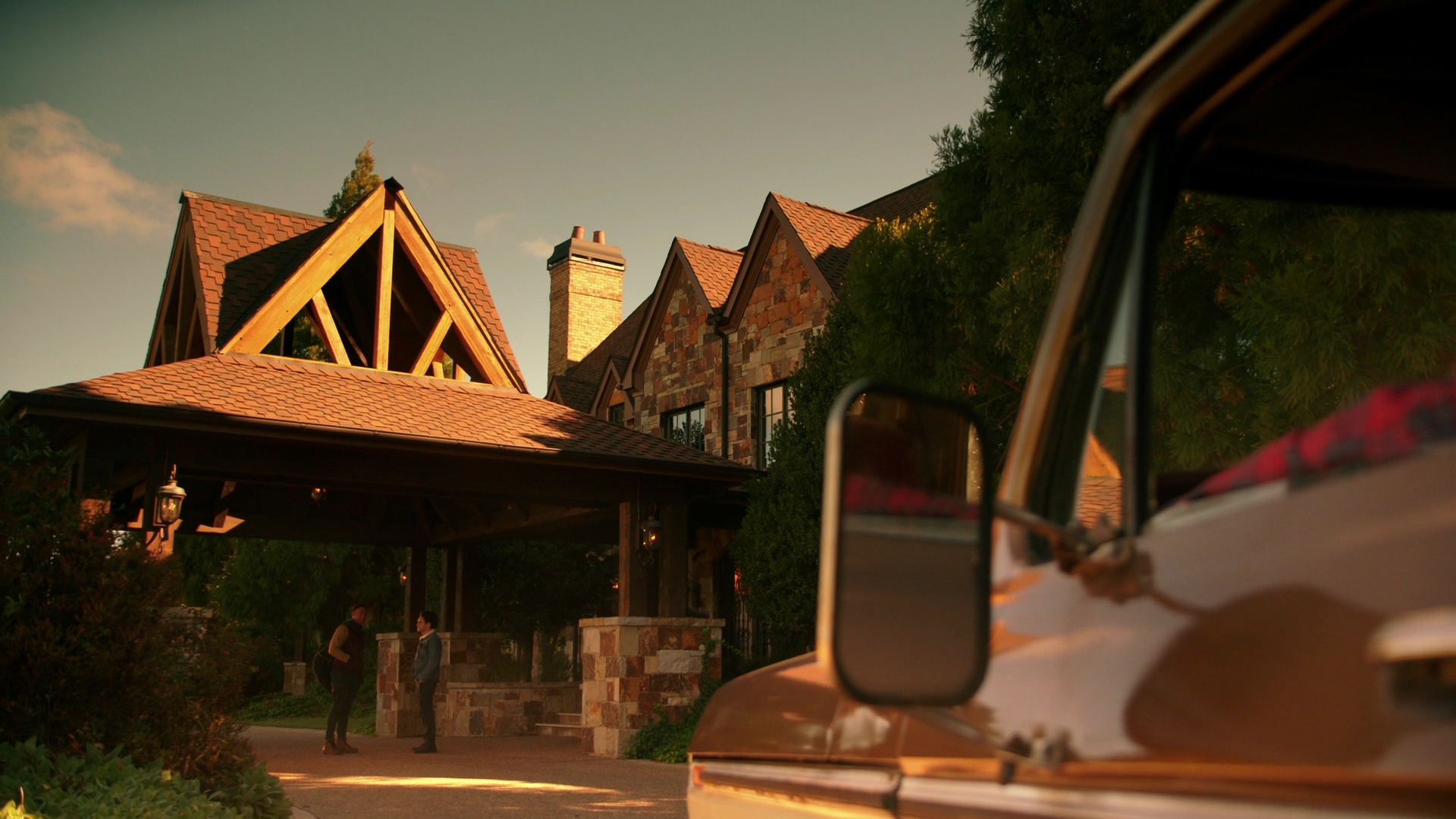 VampireDiariesWorld-dot-nl_Legacies3x02GoodbyesSureDoSuck1973.jpg