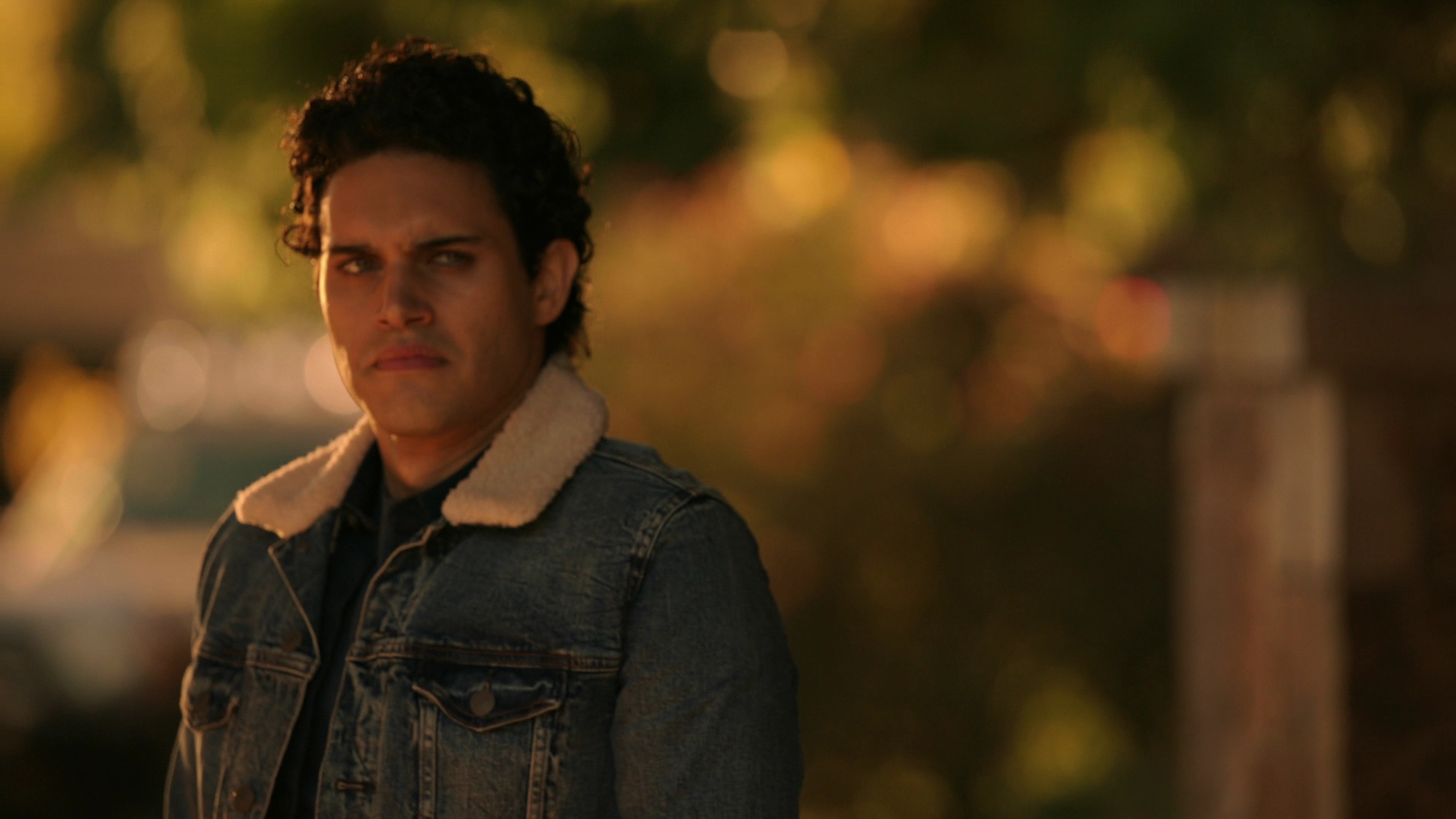 VampireDiariesWorld-dot-nl_Legacies3x02GoodbyesSureDoSuck2077.jpg