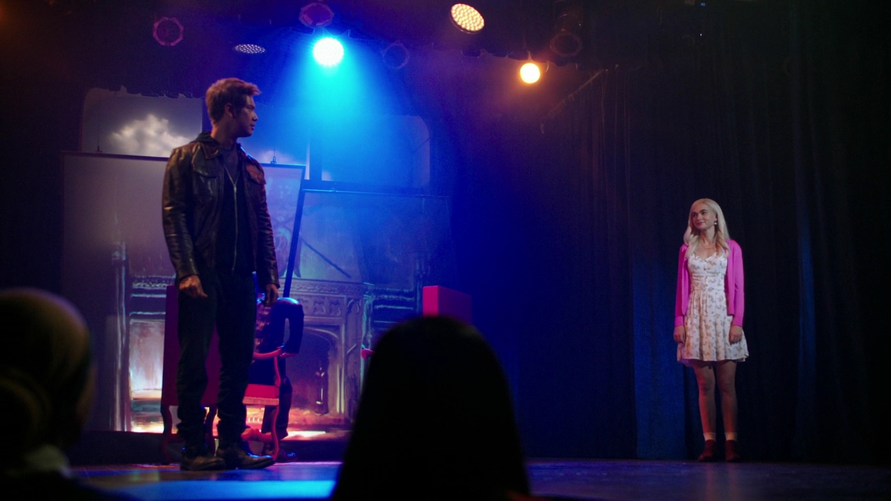 VampireDiariesWorld-dot-nl_Legacies3x03SalvatoreTheMusical1804.jpg