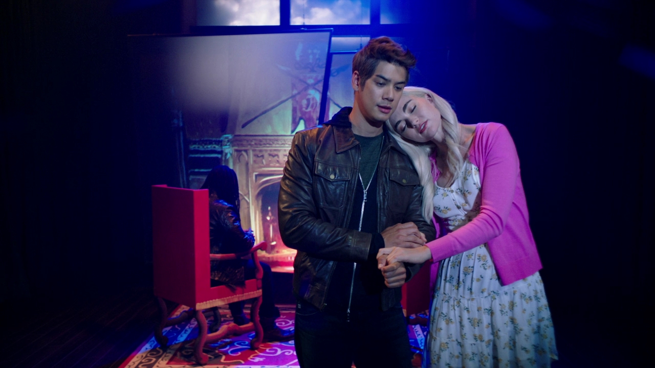 VampireDiariesWorld-dot-nl_Legacies3x03SalvatoreTheMusical1827.jpg