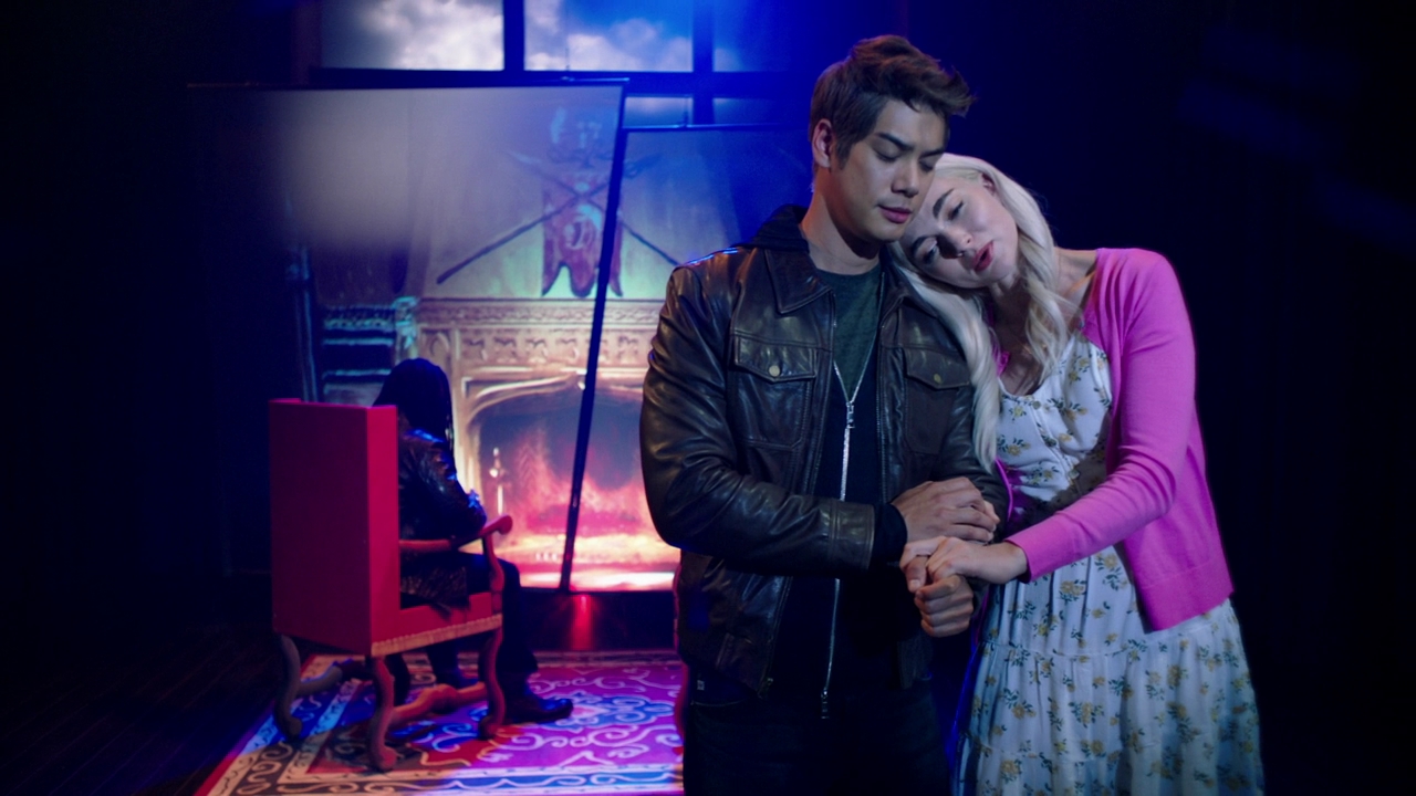 VampireDiariesWorld-dot-nl_Legacies3x03SalvatoreTheMusical1830.jpg