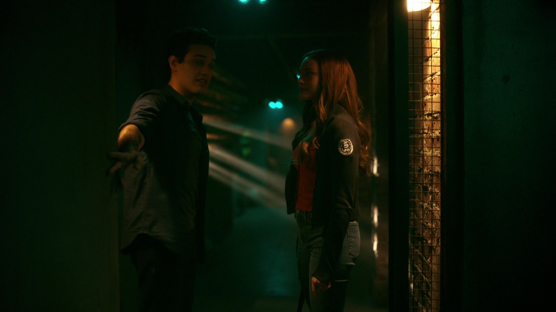 VampireDiariesWorld-dot-nl_Legacies3x04HoldOnTight0583.jpg