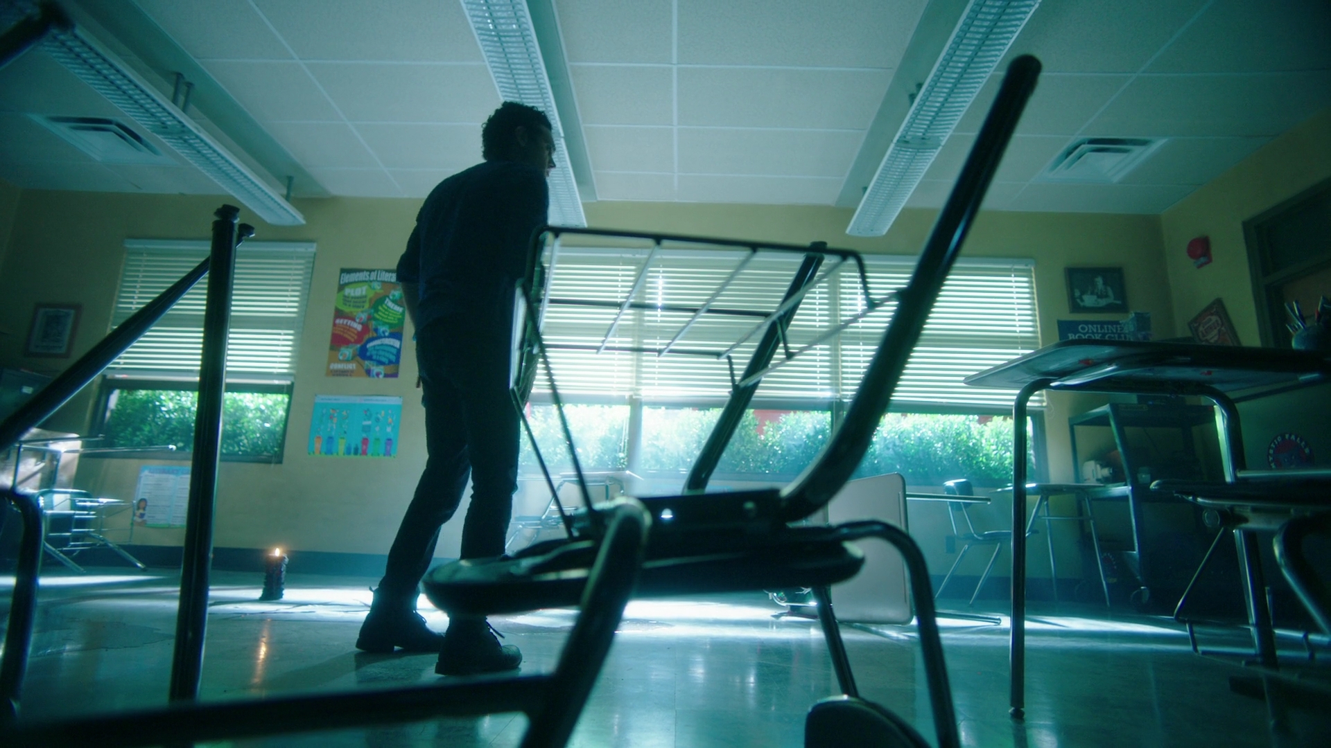 VampireDiariesWorld-dot-nl_Legacies3x04HoldOnTight0890.jpg