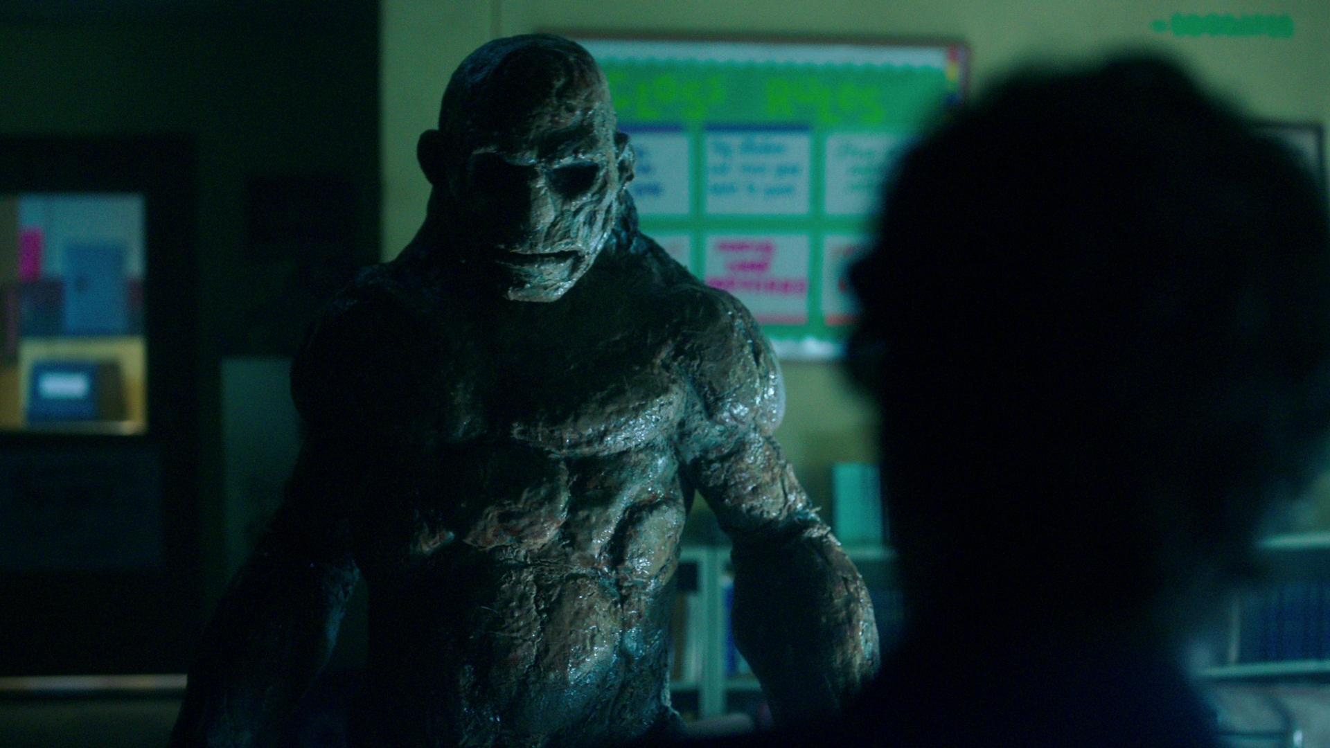 VampireDiariesWorld-dot-nl_Legacies3x04HoldOnTight0942.jpg