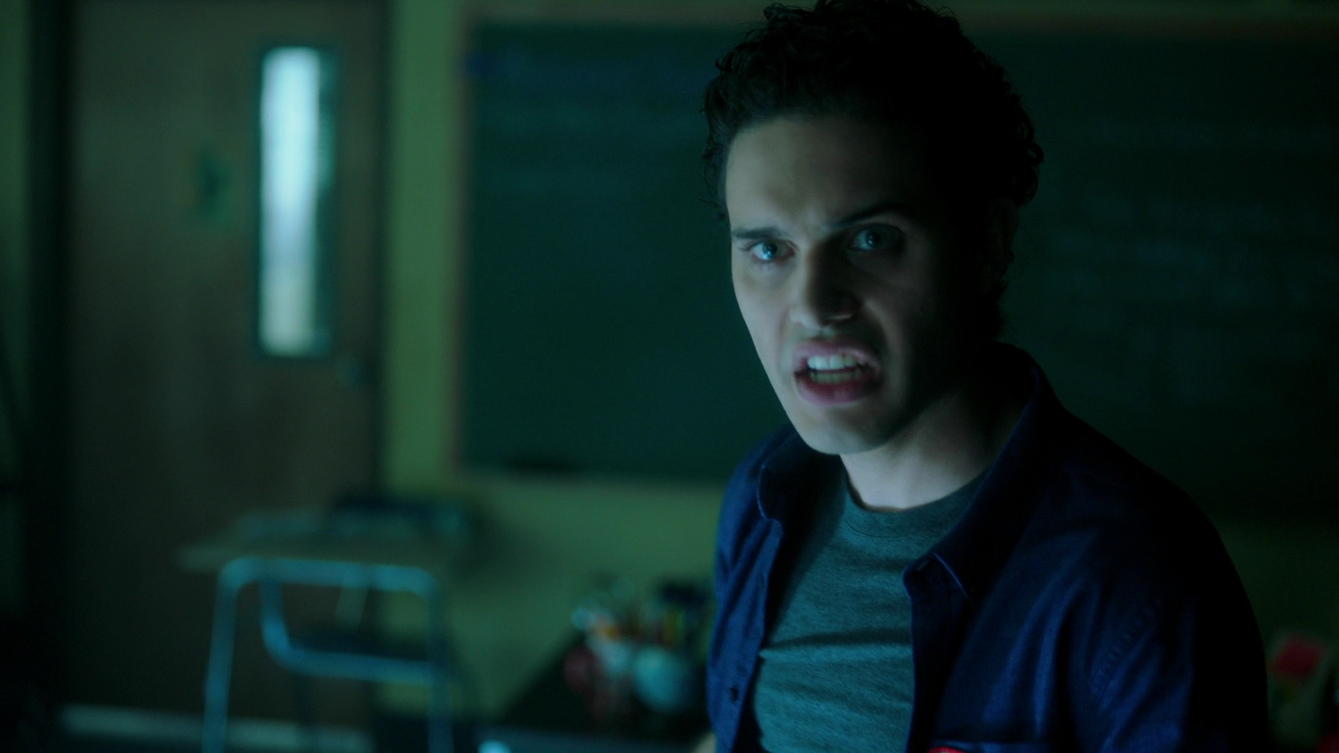 VampireDiariesWorld-dot-nl_Legacies3x04HoldOnTight0987.jpg
