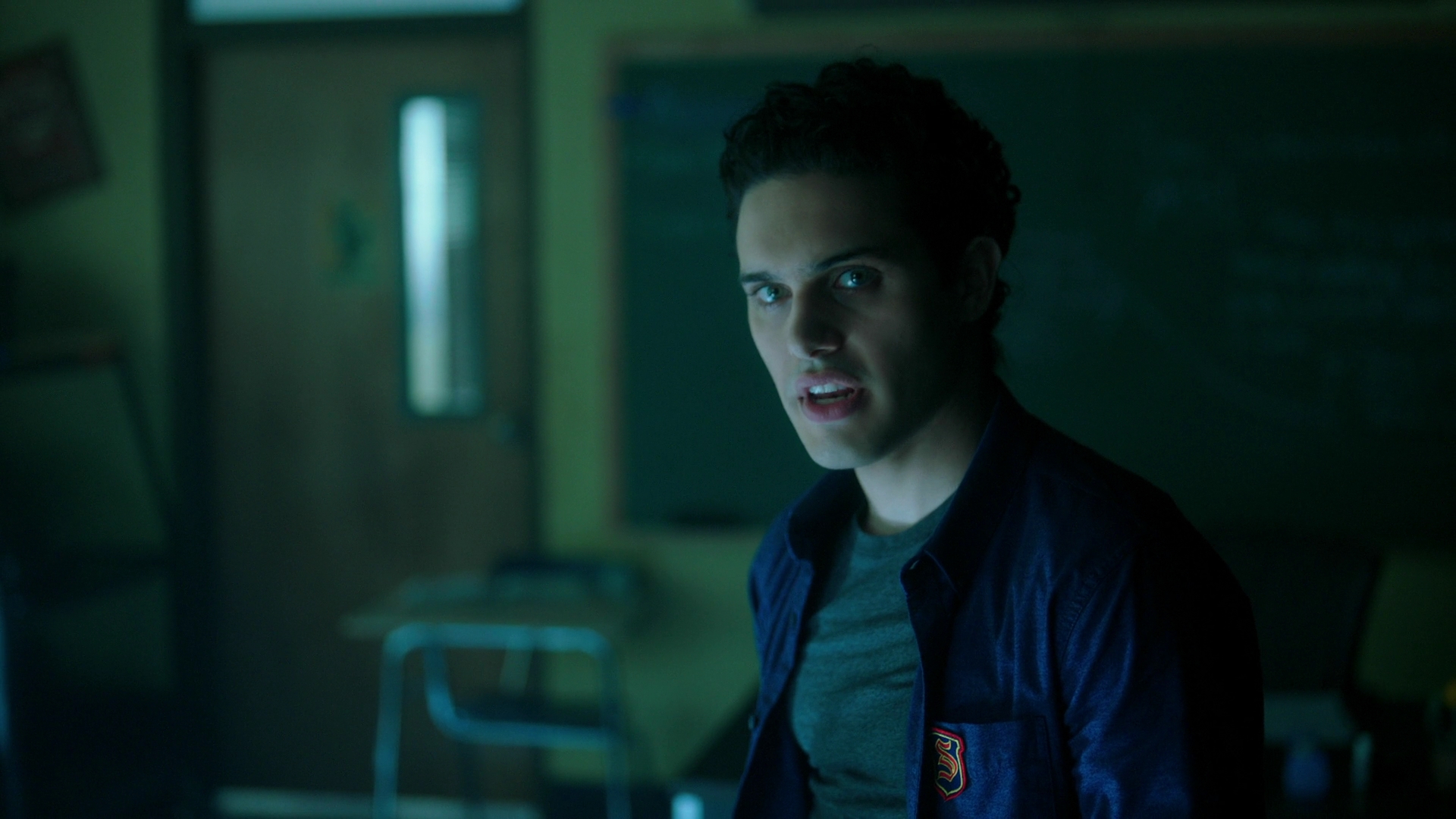 VampireDiariesWorld-dot-nl_Legacies3x04HoldOnTight1089.jpg