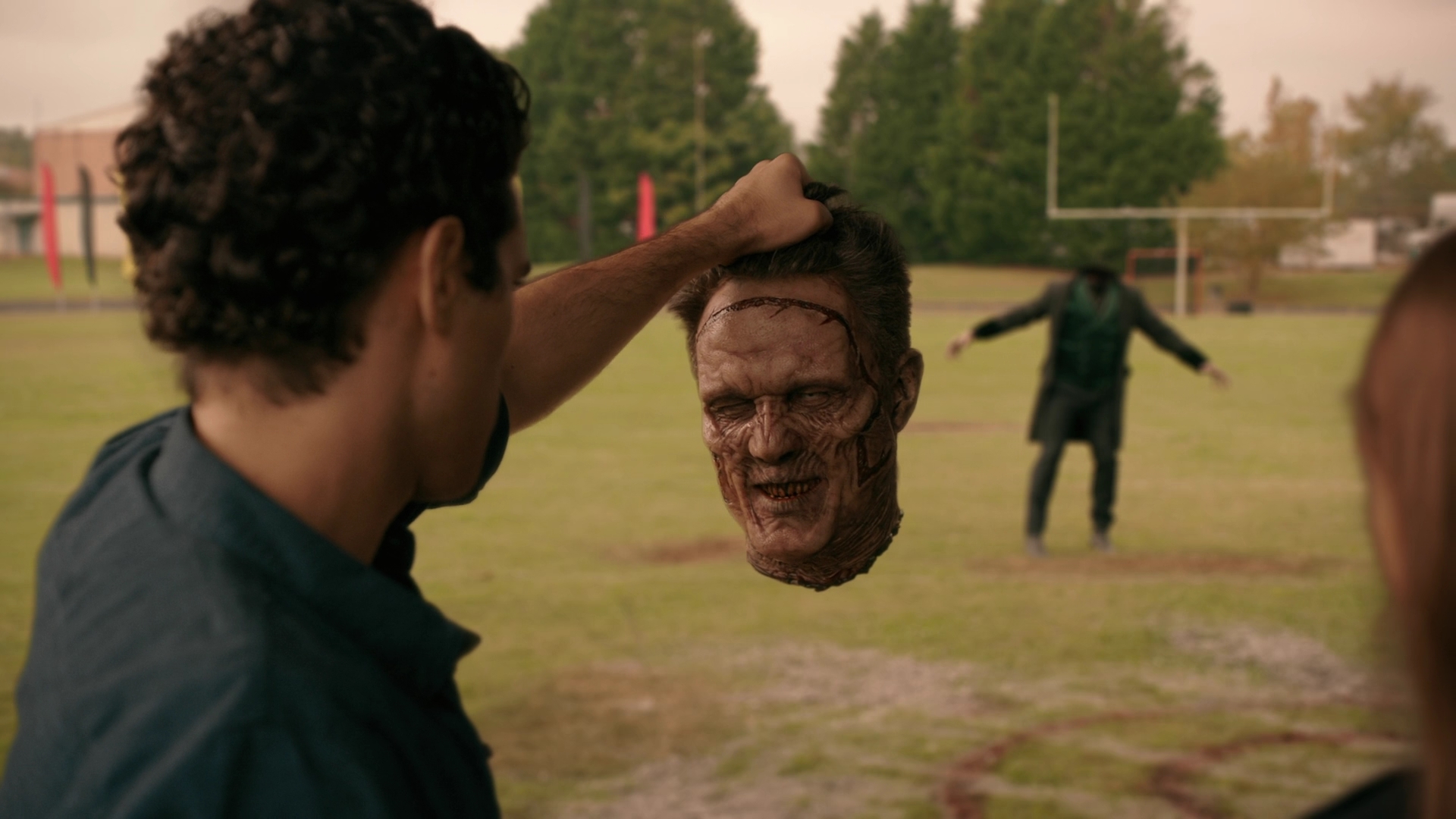 VampireDiariesWorld-dot-nl_Legacies3x04HoldOnTight1592.jpg