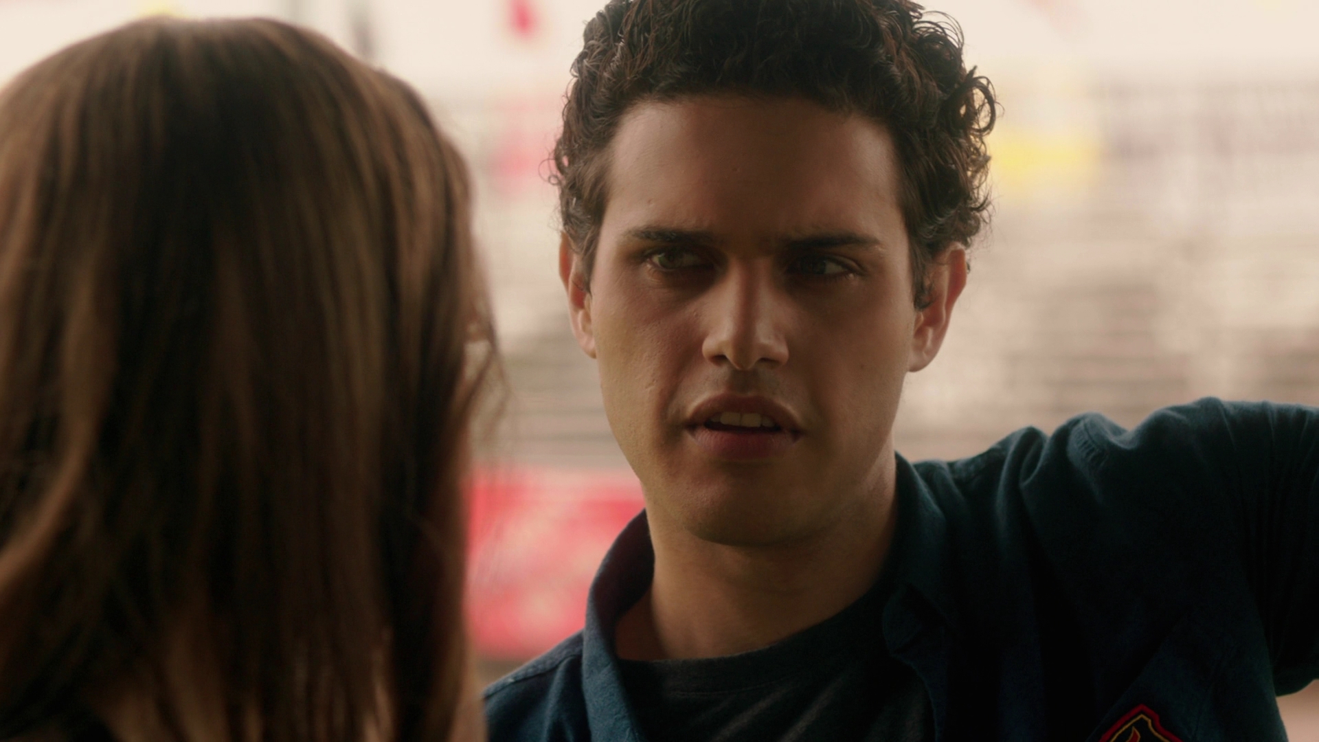 VampireDiariesWorld-dot-nl_Legacies3x04HoldOnTight1605.jpg