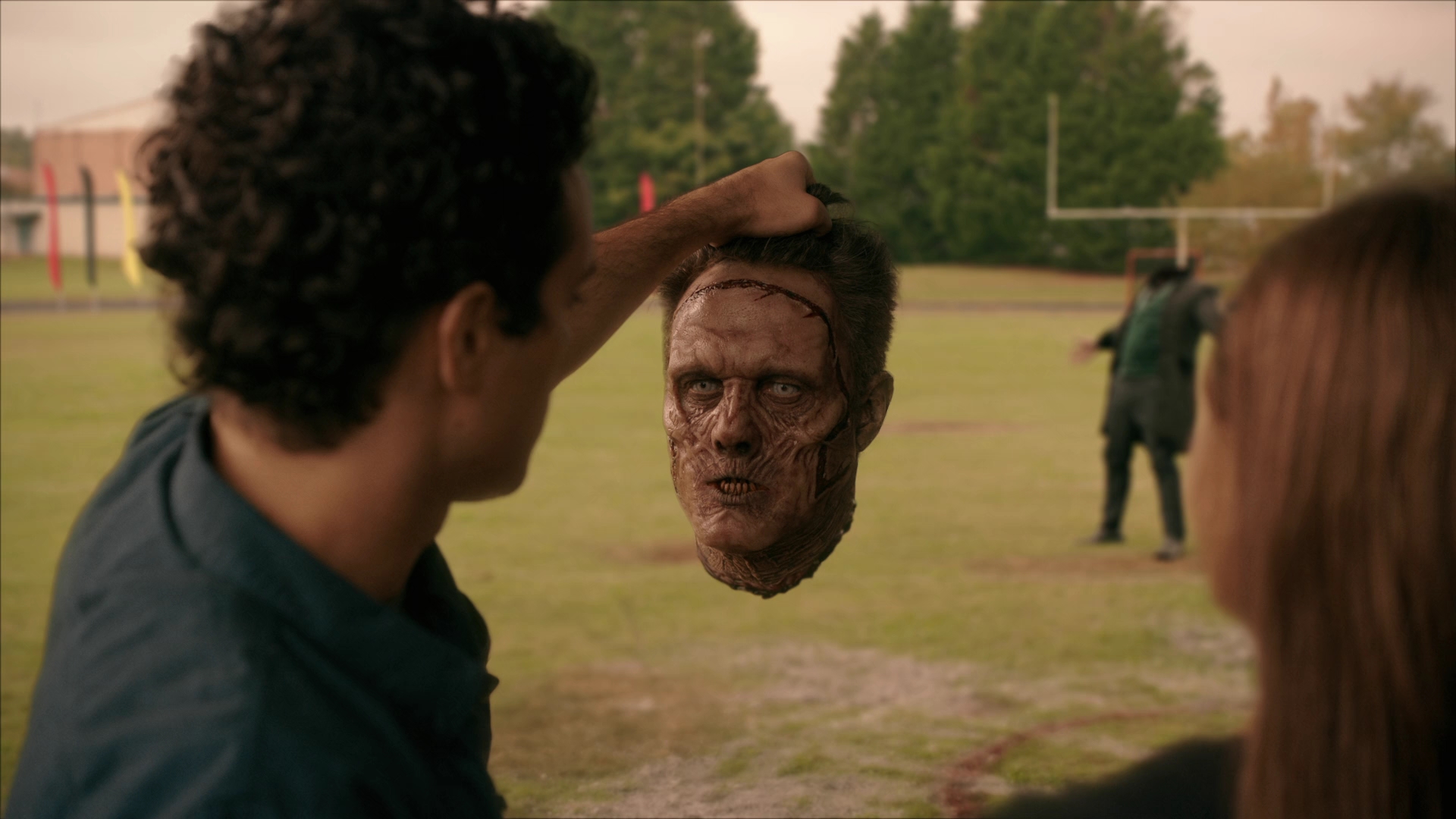 VampireDiariesWorld-dot-nl_Legacies3x04HoldOnTight1611.jpg