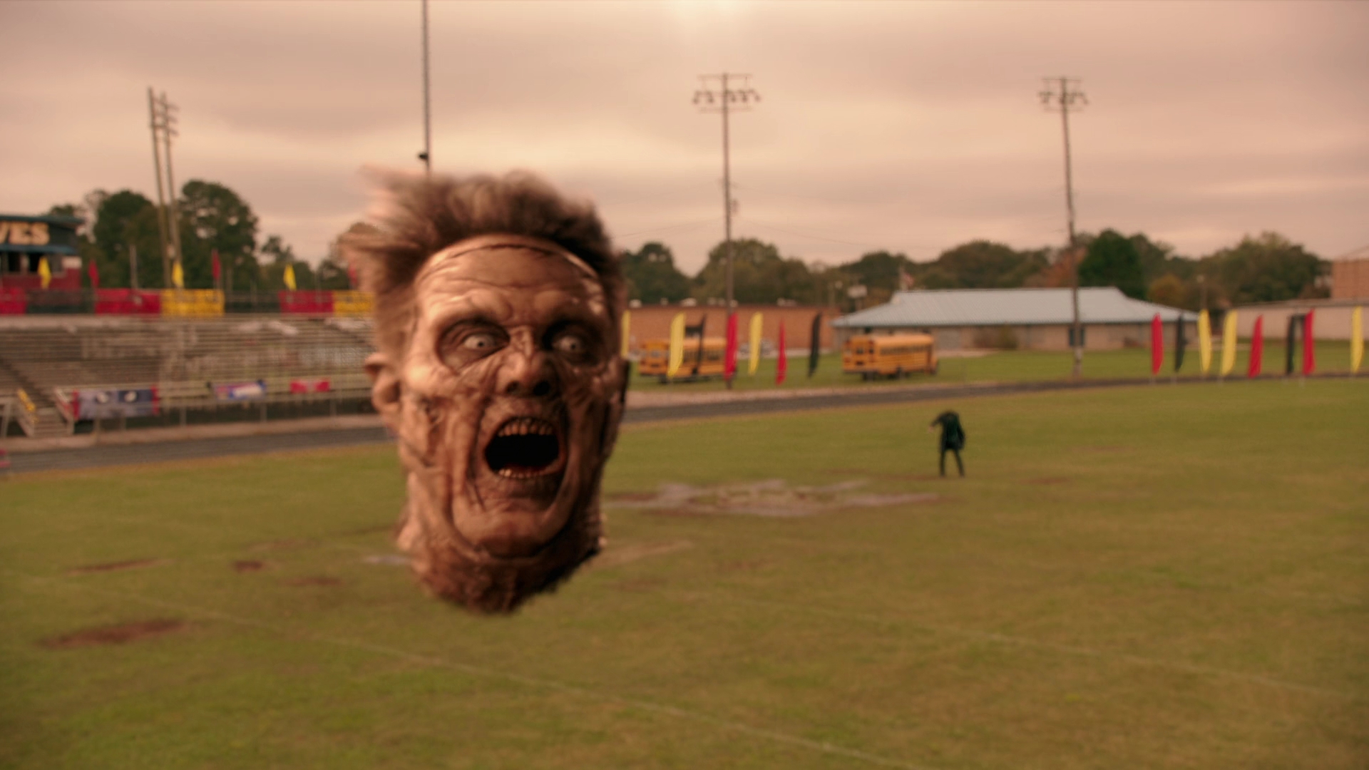 VampireDiariesWorld-dot-nl_Legacies3x04HoldOnTight1615.jpg