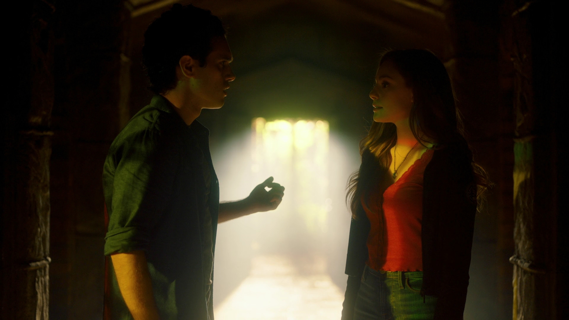 VampireDiariesWorld-dot-nl_Legacies3x04HoldOnTight1744.jpg
