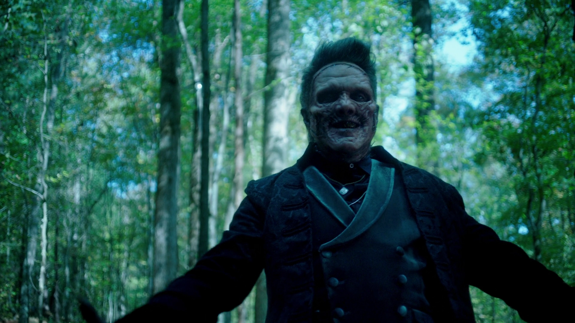 VampireDiariesWorld-dot-nl_Legacies3x04HoldOnTight1764.jpg
