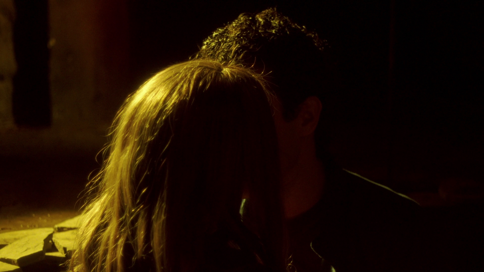 VampireDiariesWorld-dot-nl_Legacies3x04HoldOnTight1833.jpg