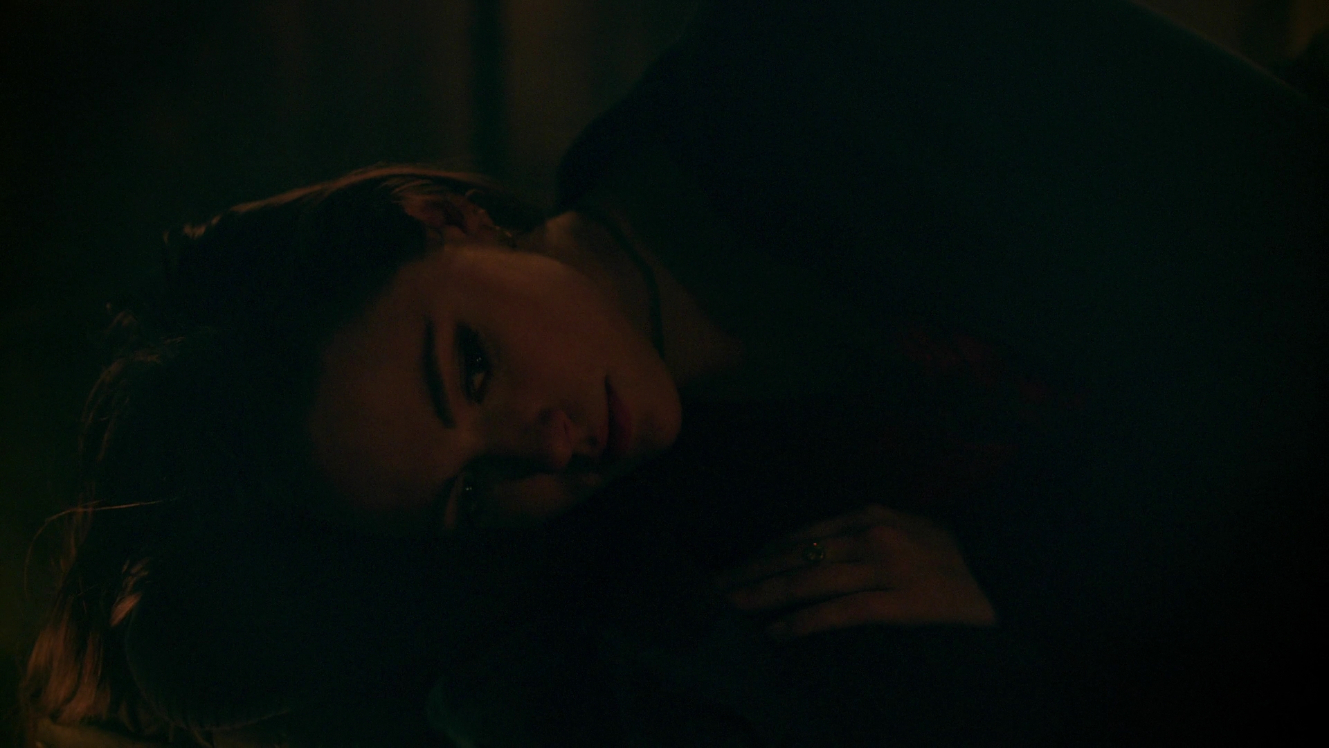 VampireDiariesWorld-dot-nl_Legacies3x04HoldOnTight1853.jpg