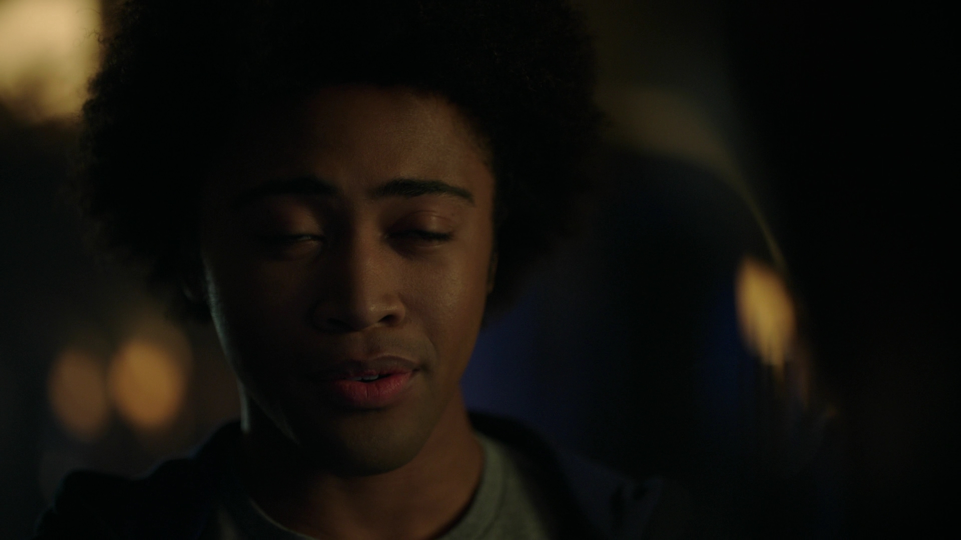 VampireDiariesWorld-dot-nl_Legacies3x04HoldOnTight2200.jpg