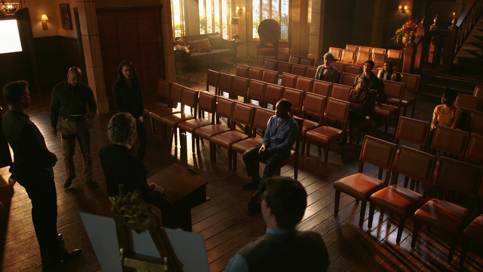 VampireDiariesWorld-dot-nl_Legacies3x07YupItsaLeprechaunAllRight0120.jpg