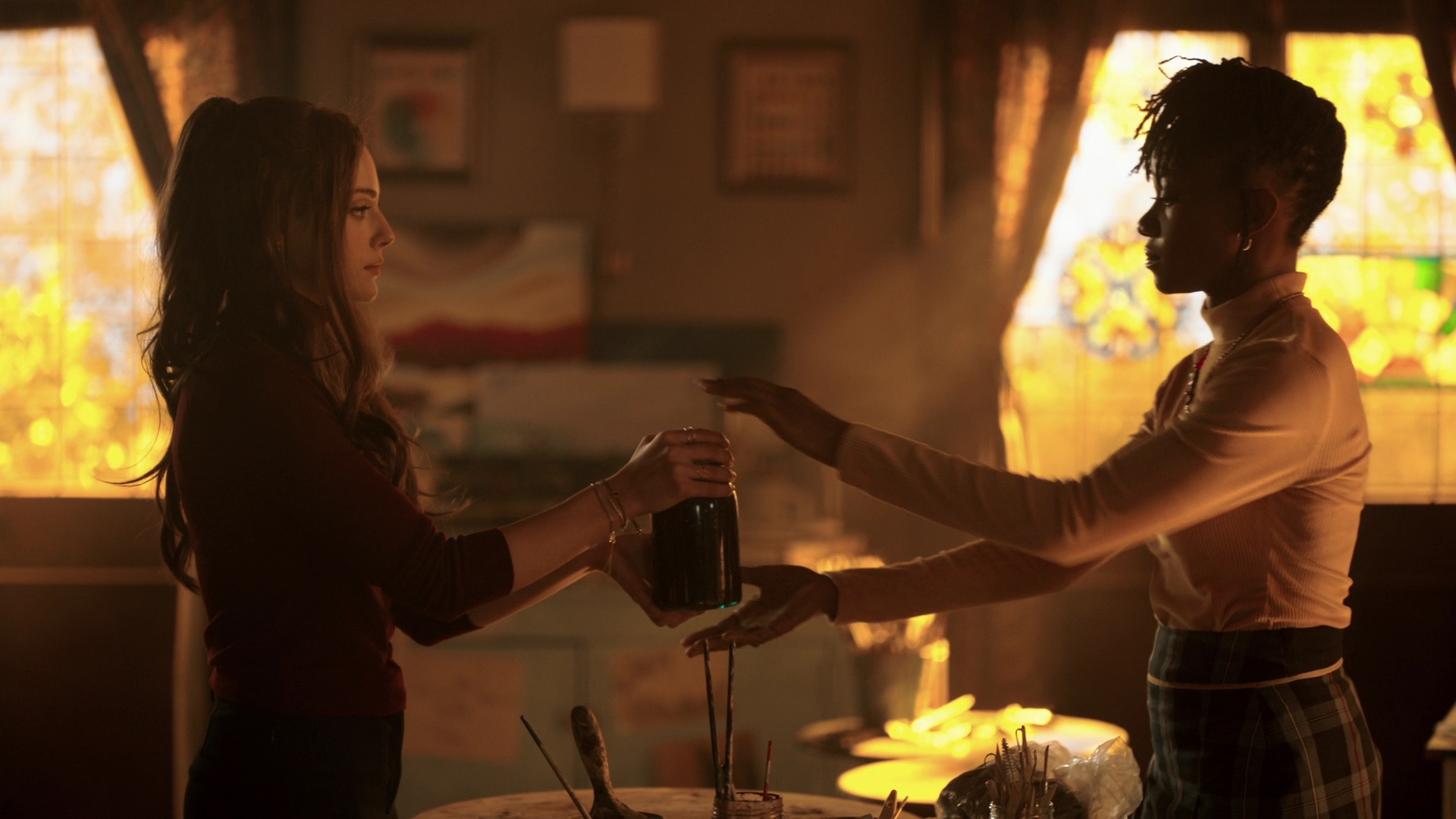 VampireDiariesWorld-dot-nl_Legacies3x07YupItsaLeprechaunAllRight0548.jpg