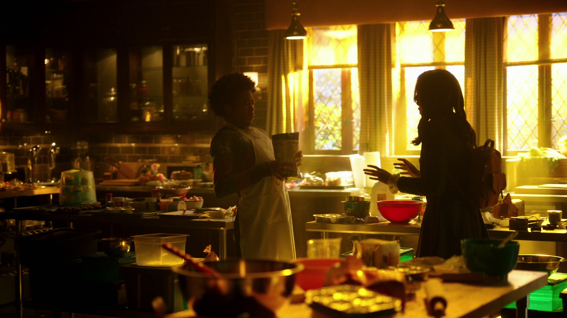 VampireDiariesWorld-dot-nl_Legacies3x07YupItsaLeprechaunAllRight0810.jpg