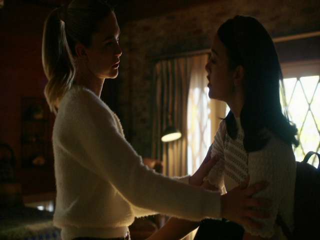 VampireDiariesWorld-dot-nl_Legacies3x08LongTimeNoSee_0345.jpg
