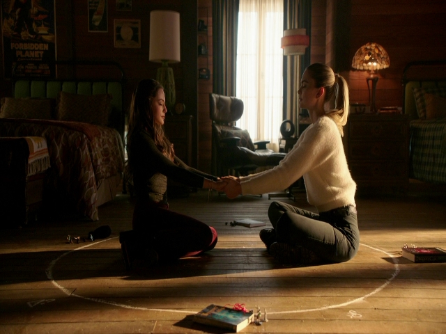 VampireDiariesWorld-dot-nl_Legacies3x08LongTimeNoSee_0381.jpg