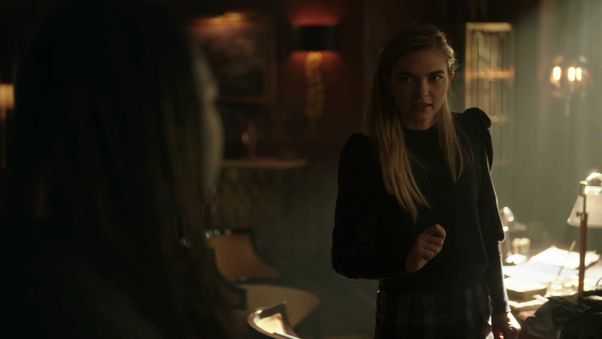 VampireDiariesWorld-dot-nl_Legacies3x09DoAllMalivoreMonstersProvideThisLevelOfEmotionalInsight1369.jpg