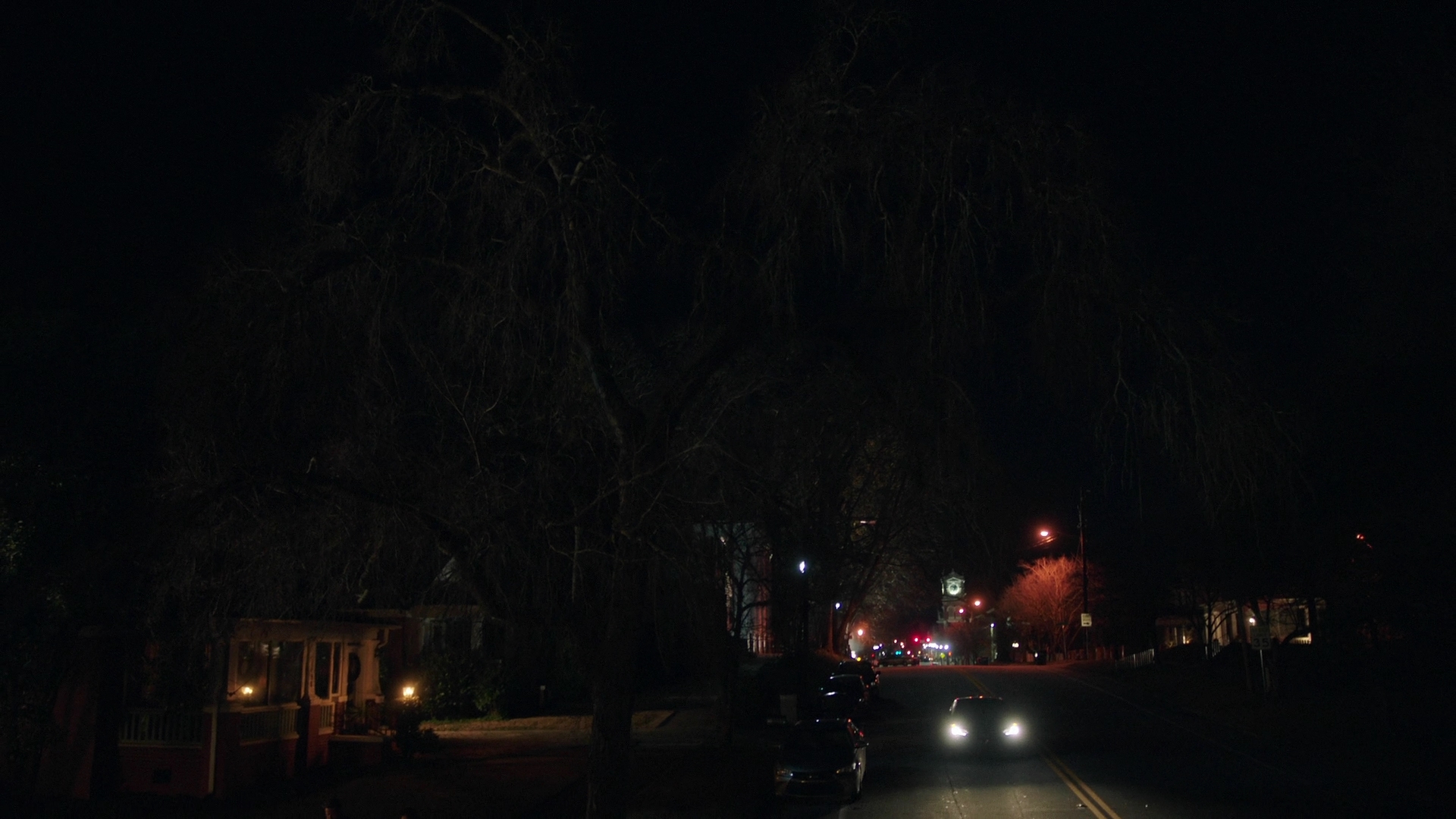 VampireDiariesWorld-dot-nl_Legacies3x09DoAllMalivoreMonstersProvideThisLevelOfEmotionalInsight2000.jpg