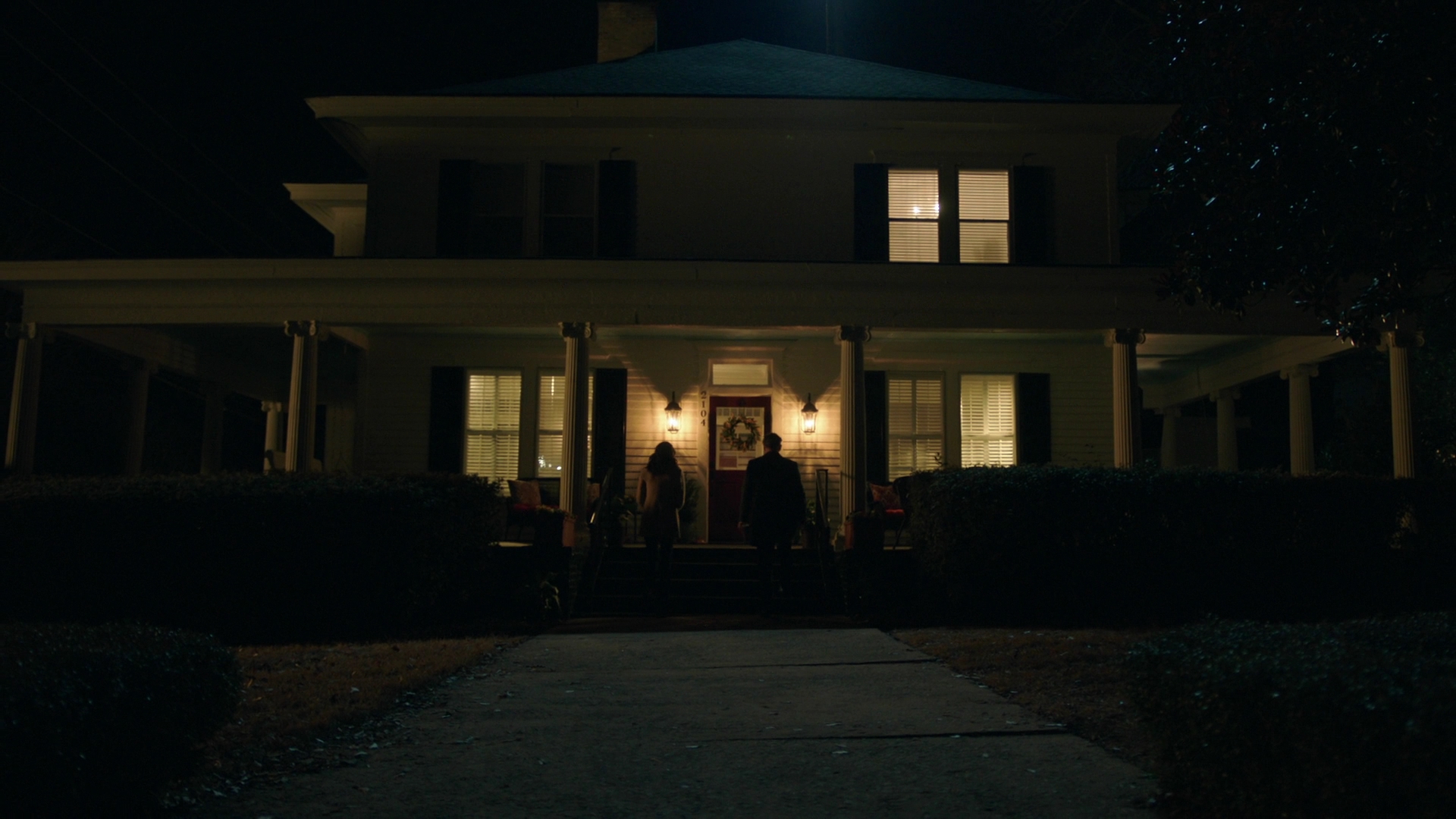 VampireDiariesWorld-dot-nl_Legacies3x09DoAllMalivoreMonstersProvideThisLevelOfEmotionalInsight2029.jpg