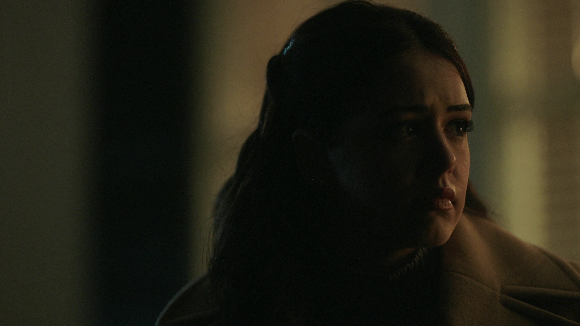 VampireDiariesWorld-dot-nl_Legacies3x09DoAllMalivoreMonstersProvideThisLevelOfEmotionalInsight2140.jpg