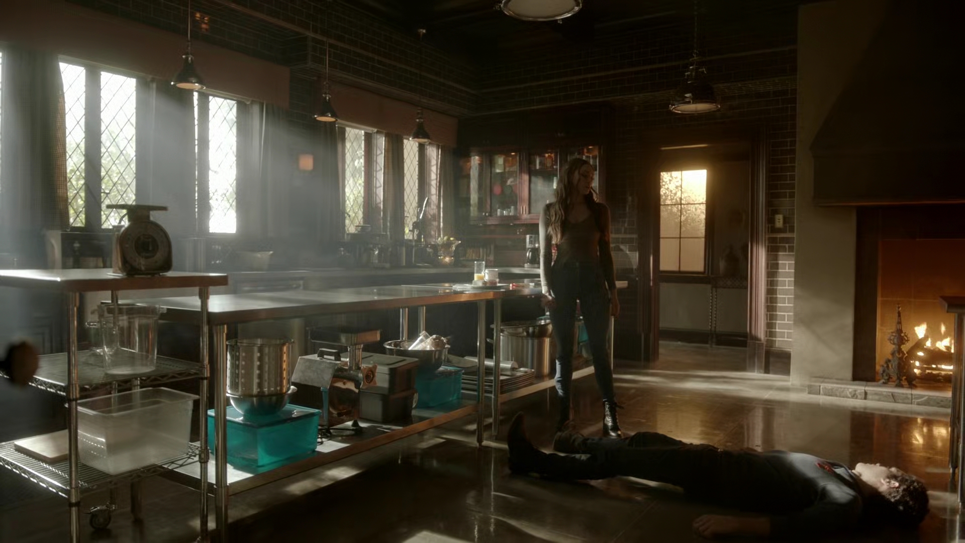 VampireDiariesWorld-dot-nl_Legacies3x12IWasMadeToLoveYou0542.jpg