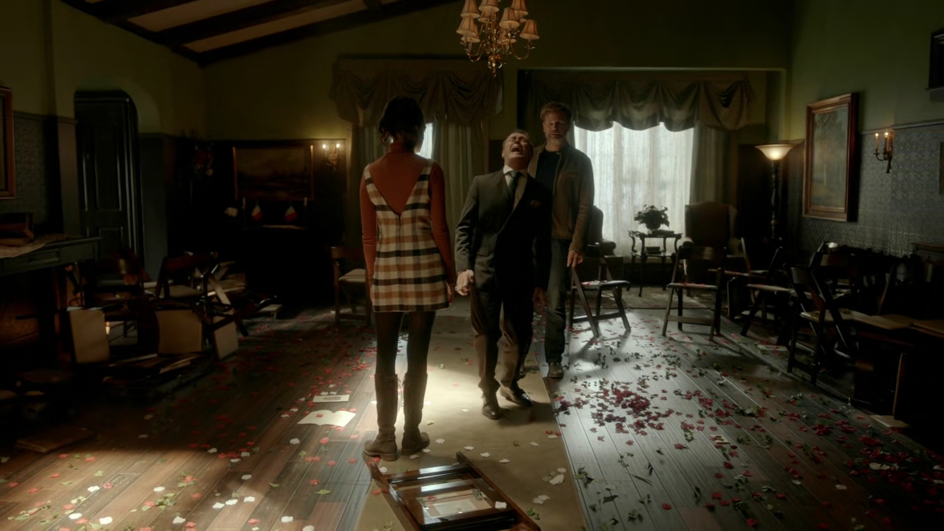 VampireDiariesWorld-dot-nl_Legacies3x12IWasMadeToLoveYou0992.jpg