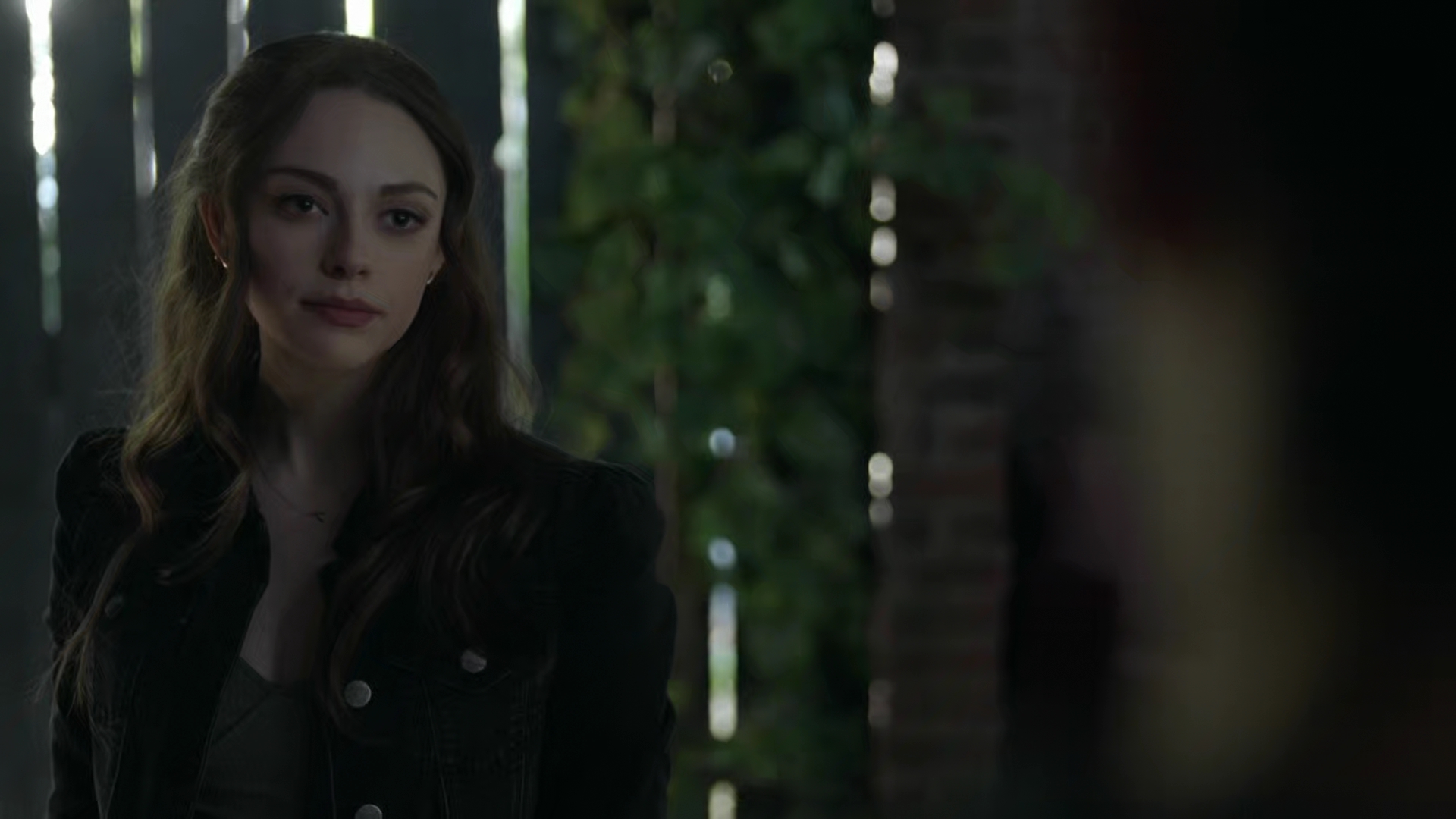 VampireDiariesWorld-dot-nl_Legacies3x12IWasMadeToLoveYou1537.jpg