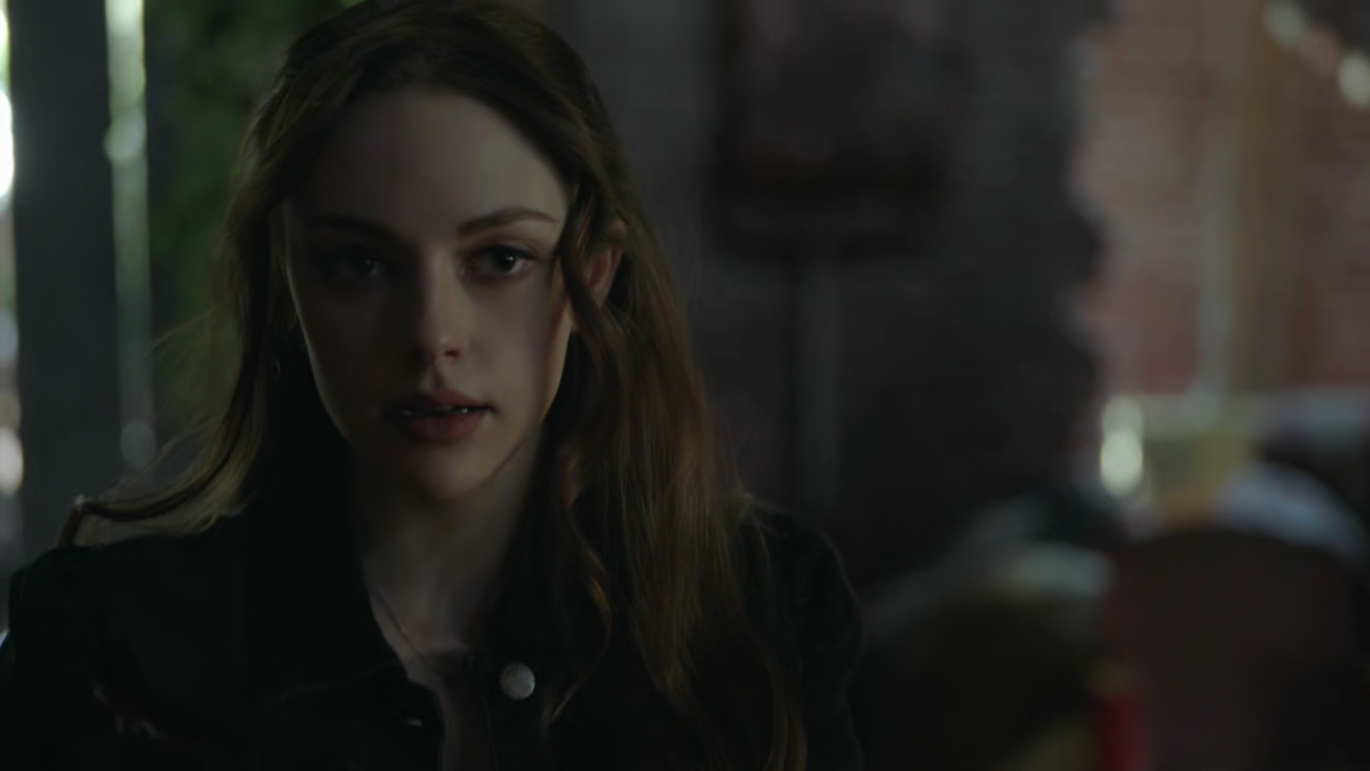 VampireDiariesWorld-dot-nl_Legacies3x12IWasMadeToLoveYou1543.jpg
