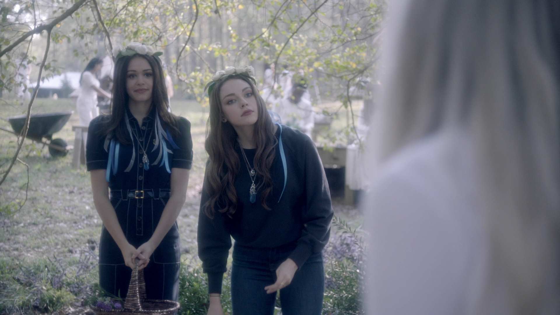 VampireDiariesWorld-dot-nl_Legacies3x14ThisFeelsaLittleCult-y1348.jpg