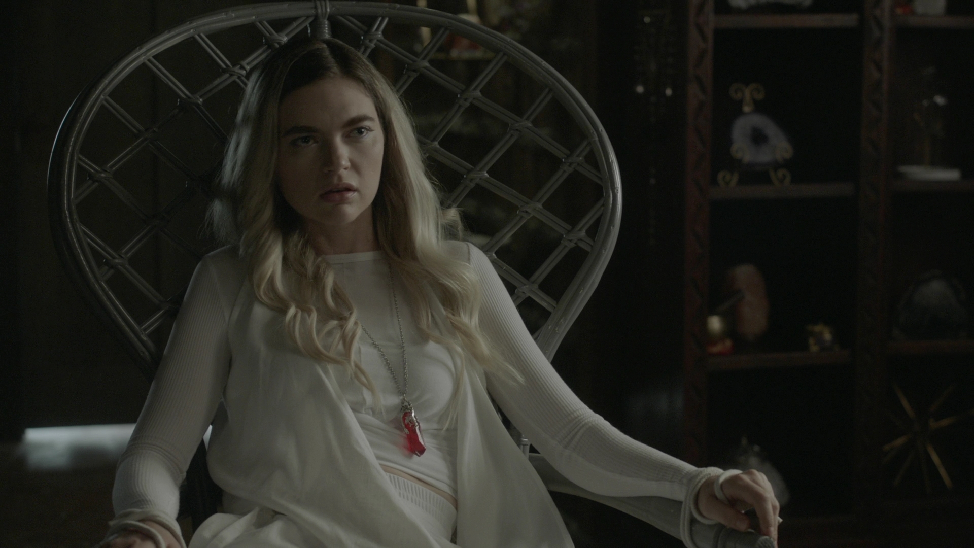 VampireDiariesWorld-dot-nl_Legacies3x14ThisFeelsaLittleCult-y1438.jpg
