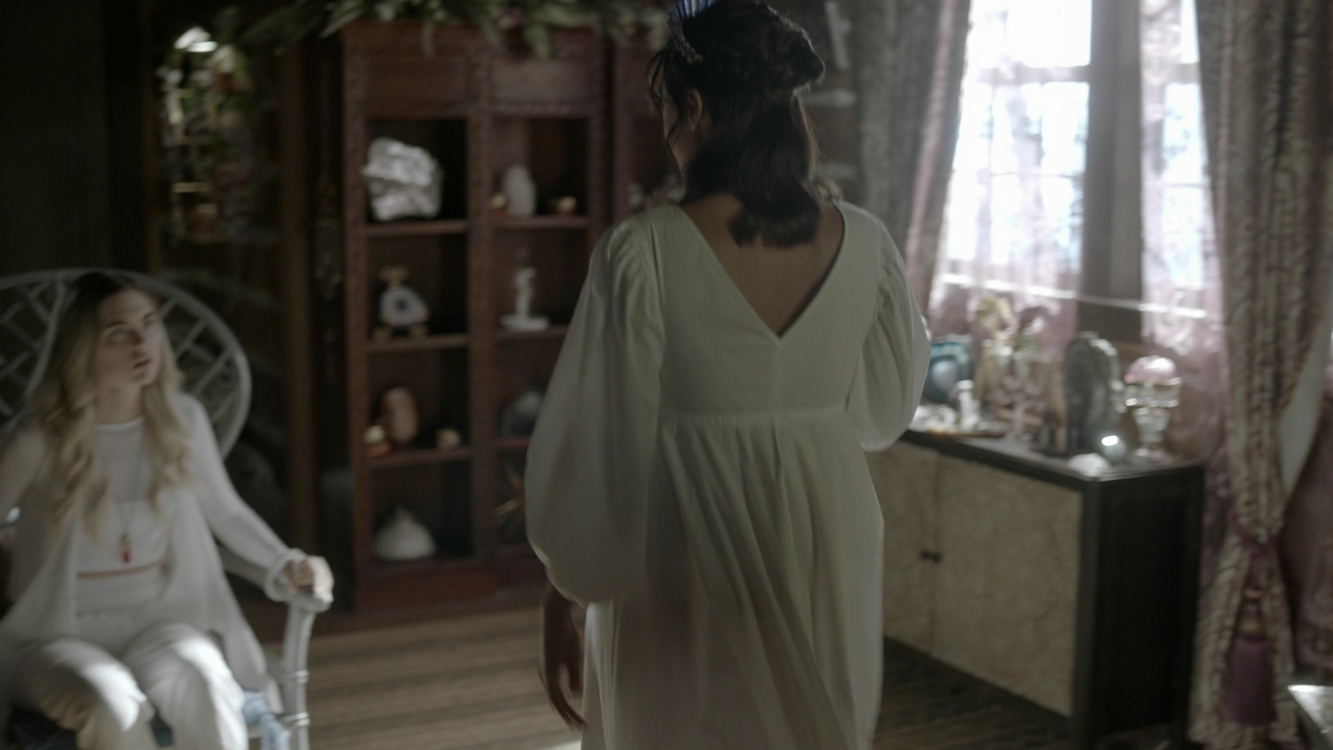 VampireDiariesWorld-dot-nl_Legacies3x14ThisFeelsaLittleCult-y1508.jpg