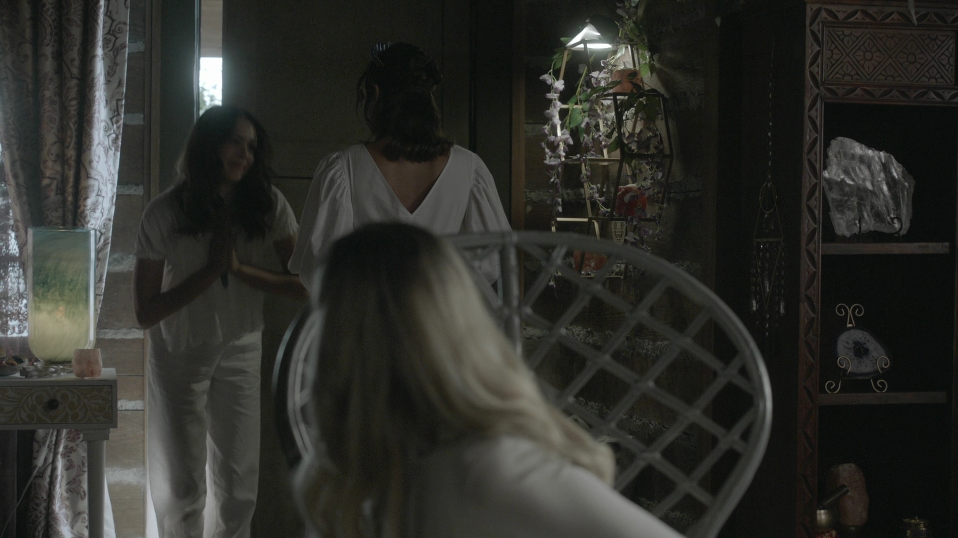VampireDiariesWorld-dot-nl_Legacies3x14ThisFeelsaLittleCult-y1525.jpg