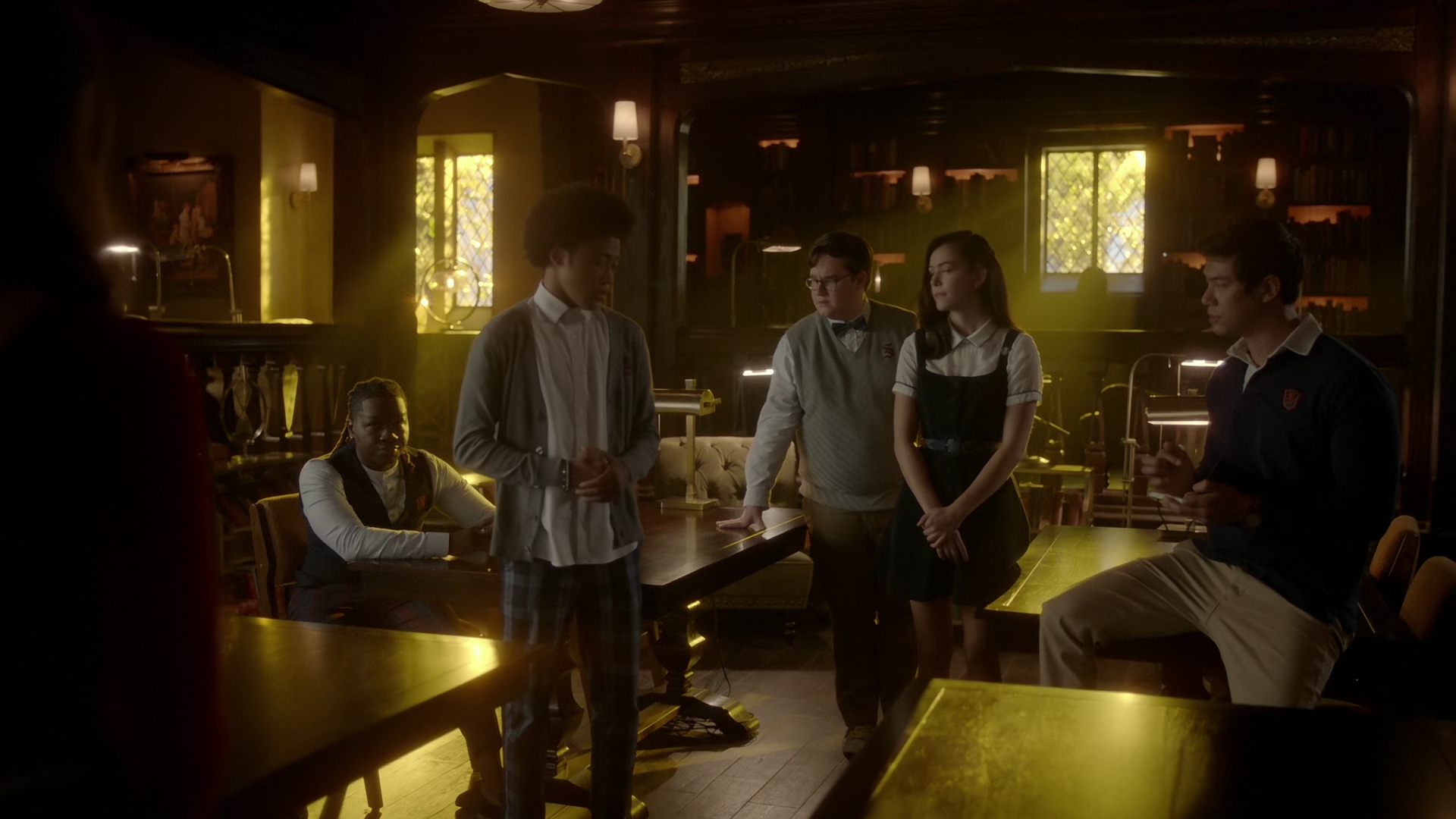 VampireDiariesWorld-dot-nl_Legacies4x02TheresNoIInTeamOrWhatever0160.jpg