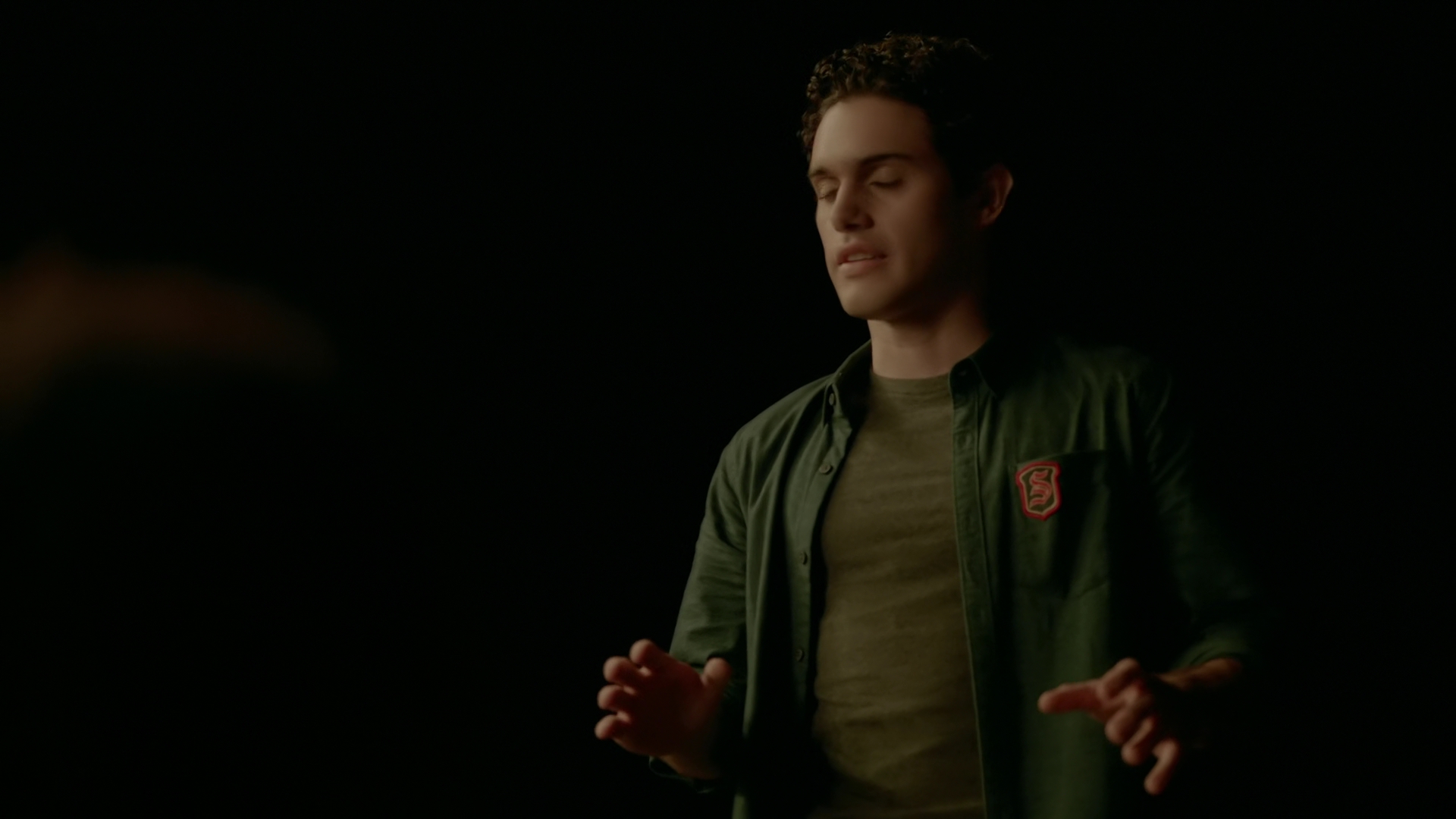VampireDiariesWorld-dot-nl_Legacies4x02TheresNoIInTeamOrWhatever0391.jpg