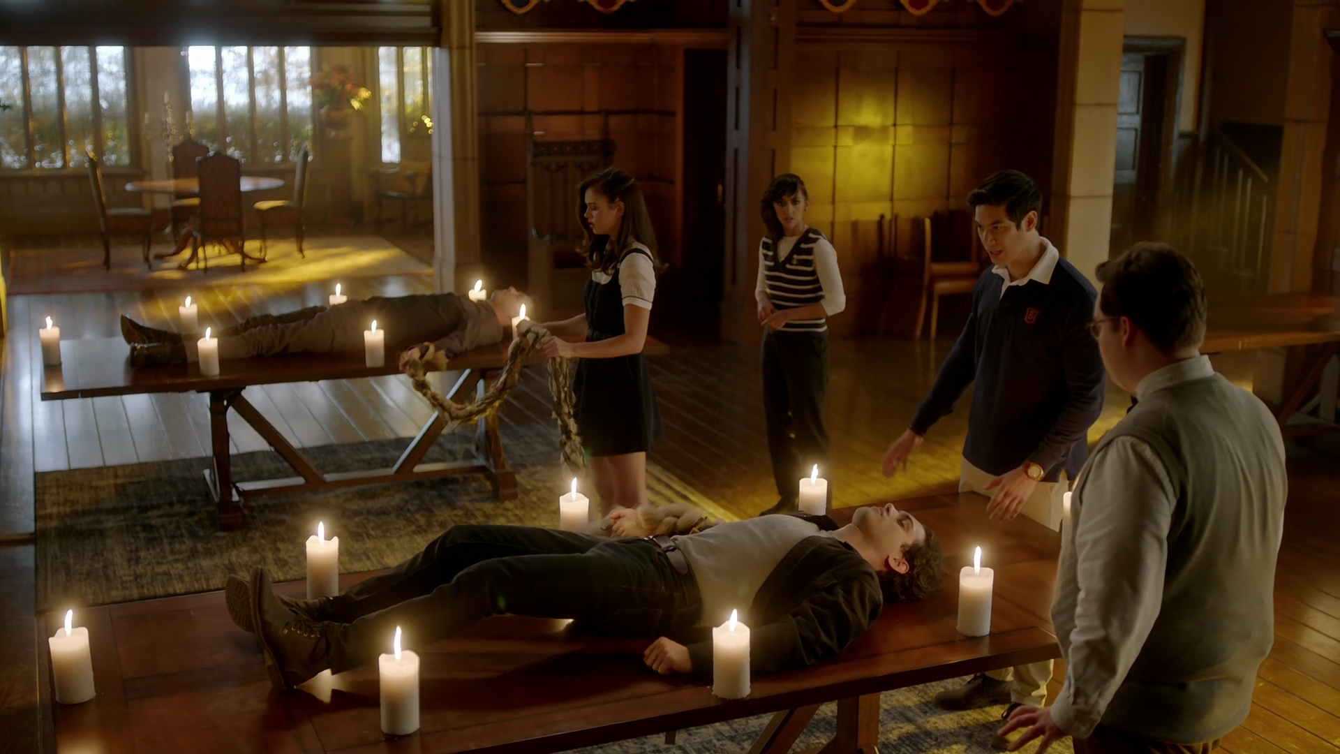 VampireDiariesWorld-dot-nl_Legacies4x02TheresNoIInTeamOrWhatever1406.jpg